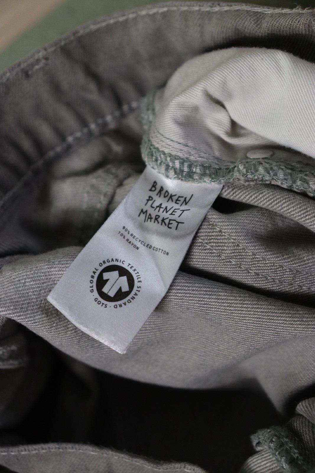 Broken Planet Broken Planet Market Recycled Cotton Jeans Grey Stars Y2K Size US 36 / EU 52 - 10 Thumbnail