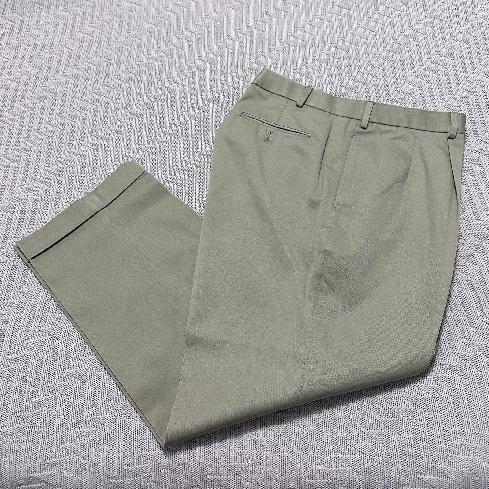Brooks Brothers Brooks Brothers khaki dress pants Size US 42 / EU 58 - 1 Thumbnail