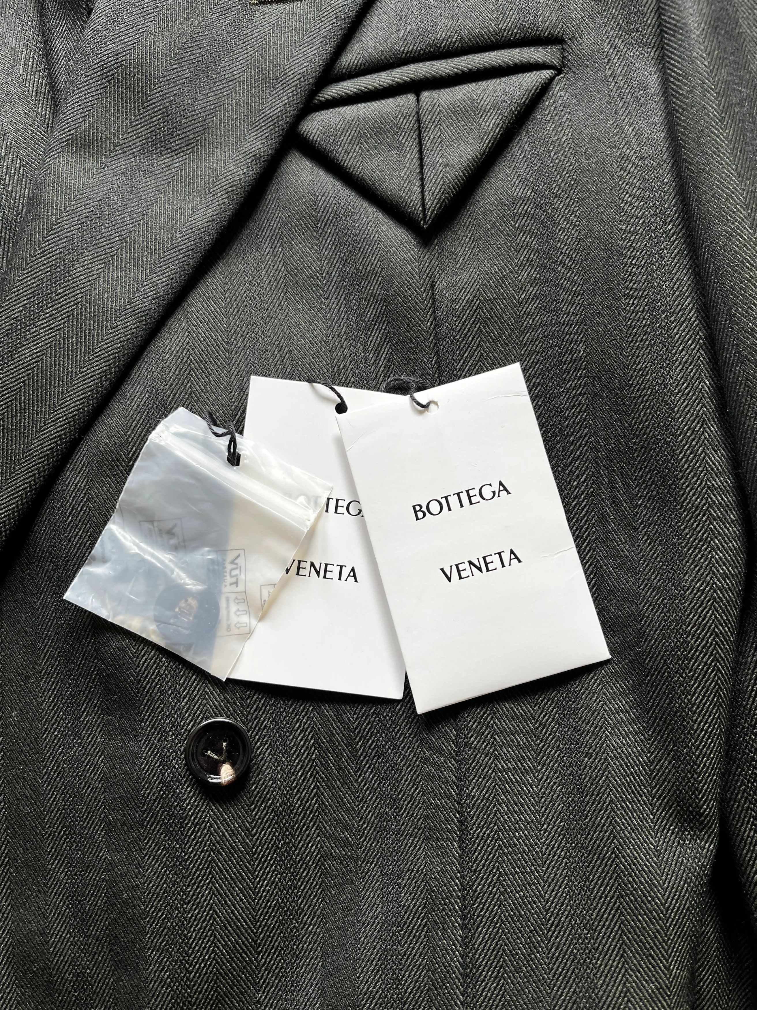 Bottega Veneta Bottega Veneta Stripe-print Double-breasted Blazer Size 48R - 8 Thumbnail