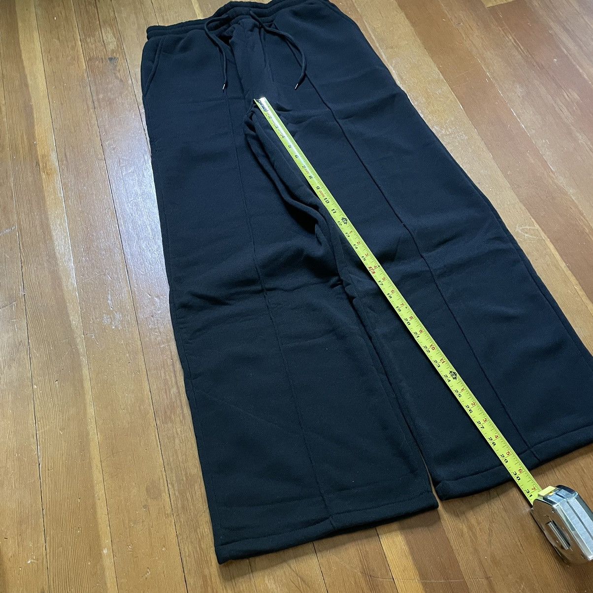 City Streets Baggy black sweatpants Size US 30 / EU 46 - 4 Thumbnail