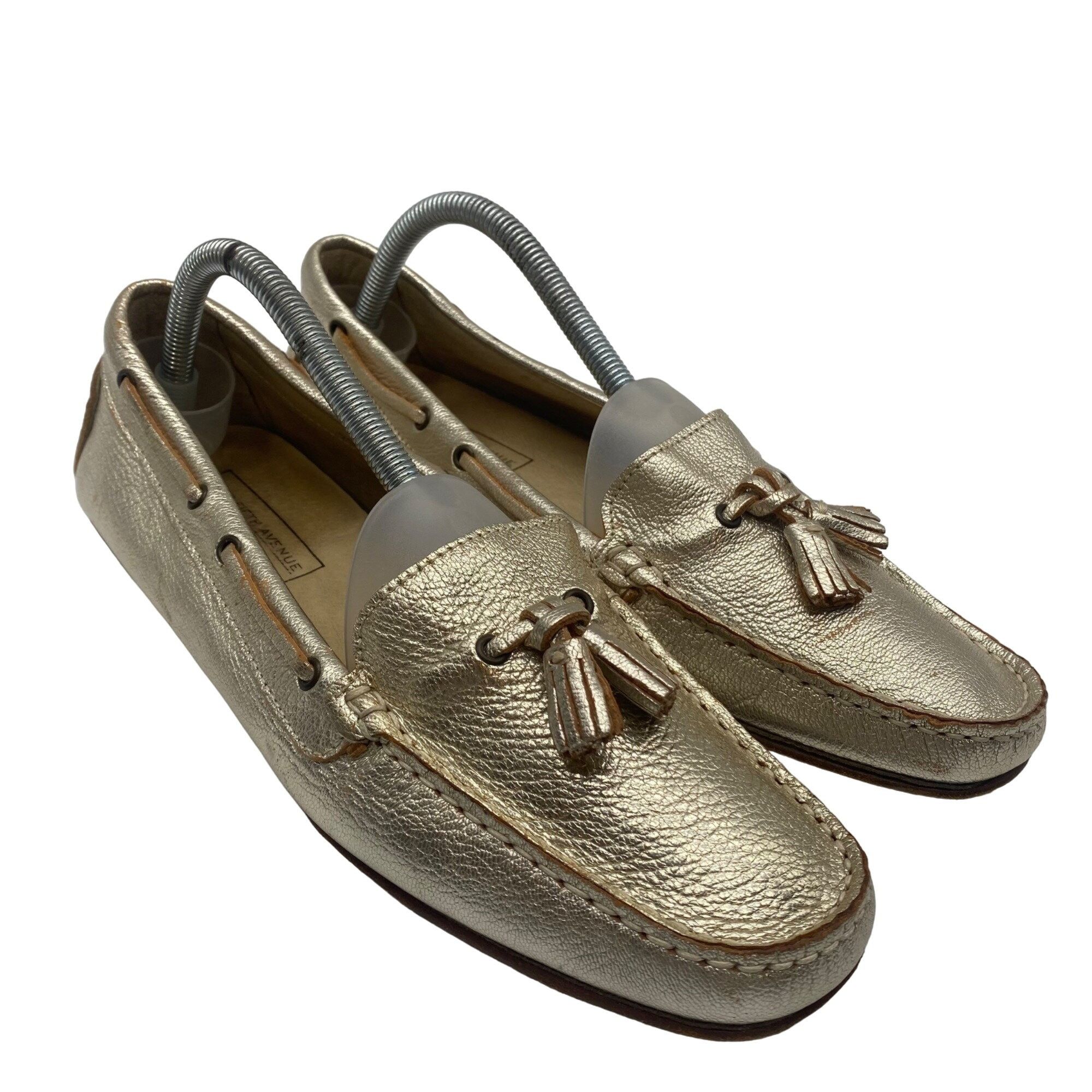 Saks Fifth Avenue Saks Fifth Avenue Gold Leather Tassel Loafer Made in Italy W Size US 9 / IT 39 - 12 Thumbnail