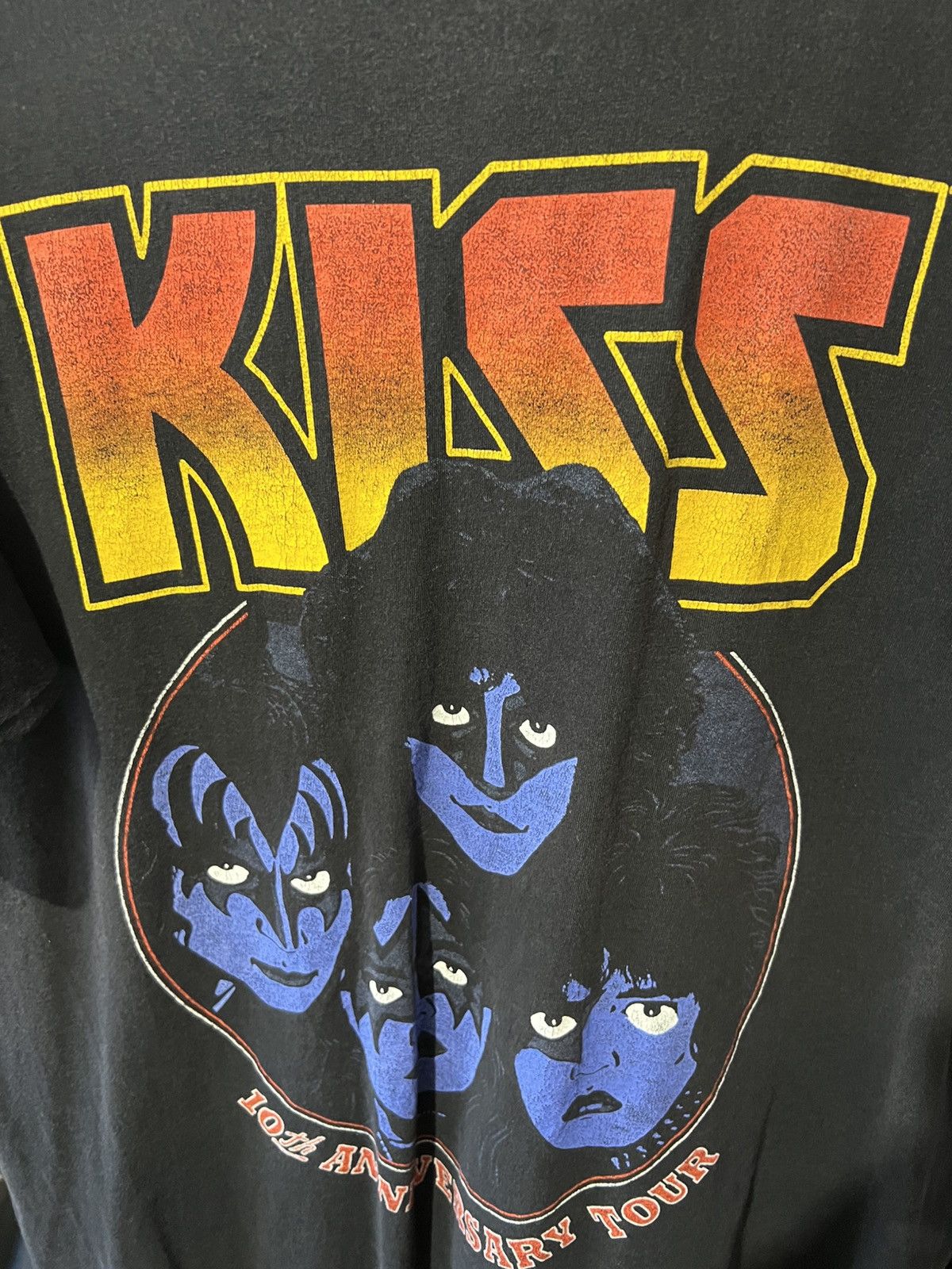 Band Tees VINTAGE KISS 10TH ANNIVERSARY WORLDWIDE TOUR BAND AOP TEE Size US XL / EU 56 / 4 - 3 Thumbnail