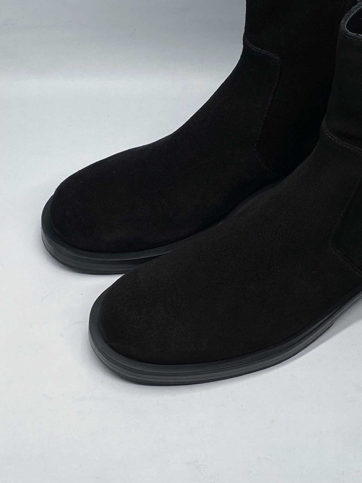 Stuart Weitzman Stuart Weitzman Block Heel Suede Booties size 7 Size US 7 / IT 37 - 6 Thumbnail