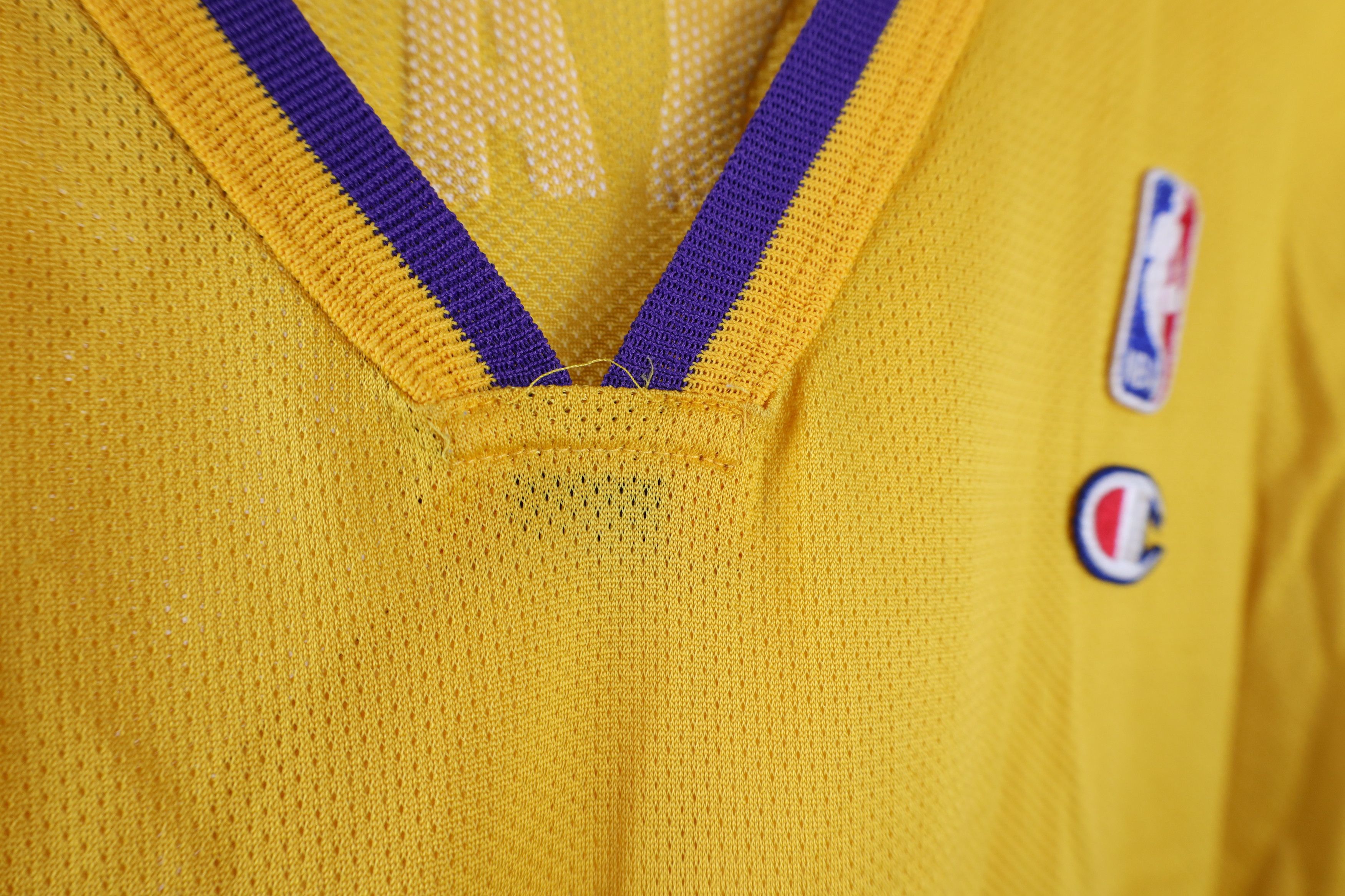 Champion × Vintage Vintage 90s Champion Los Angeles Lakers Basketball Jersey #8 Size US L / EU 52-54 / 3 - 6 Thumbnail