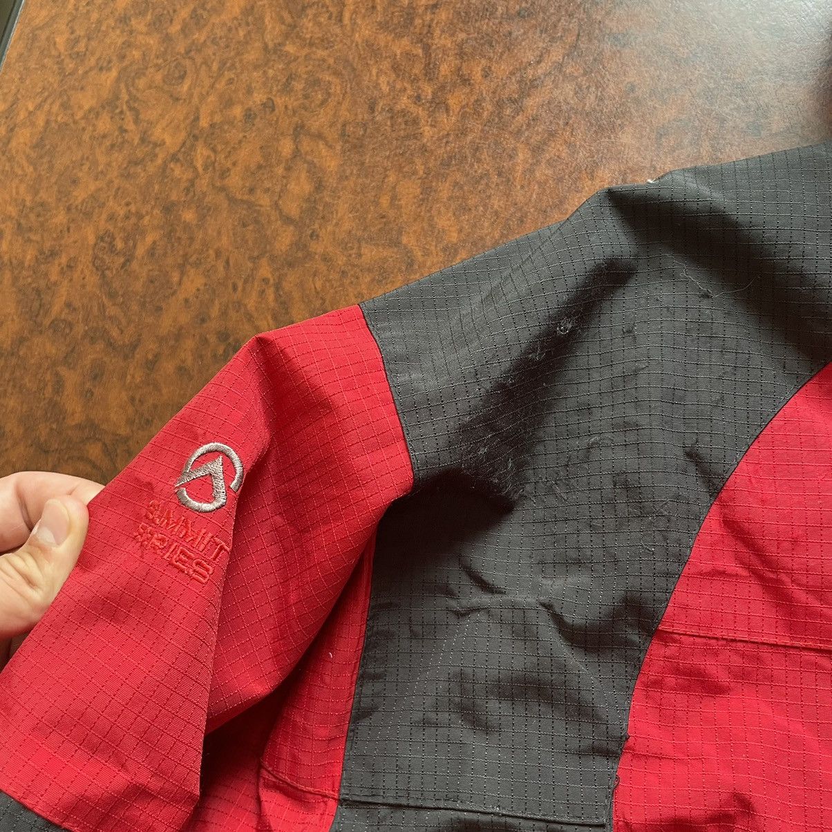 Vintage Tnf 90s the north face jacket red black summit series gorpco Size US M / EU 48-50 / 2 - 8 Thumbnail