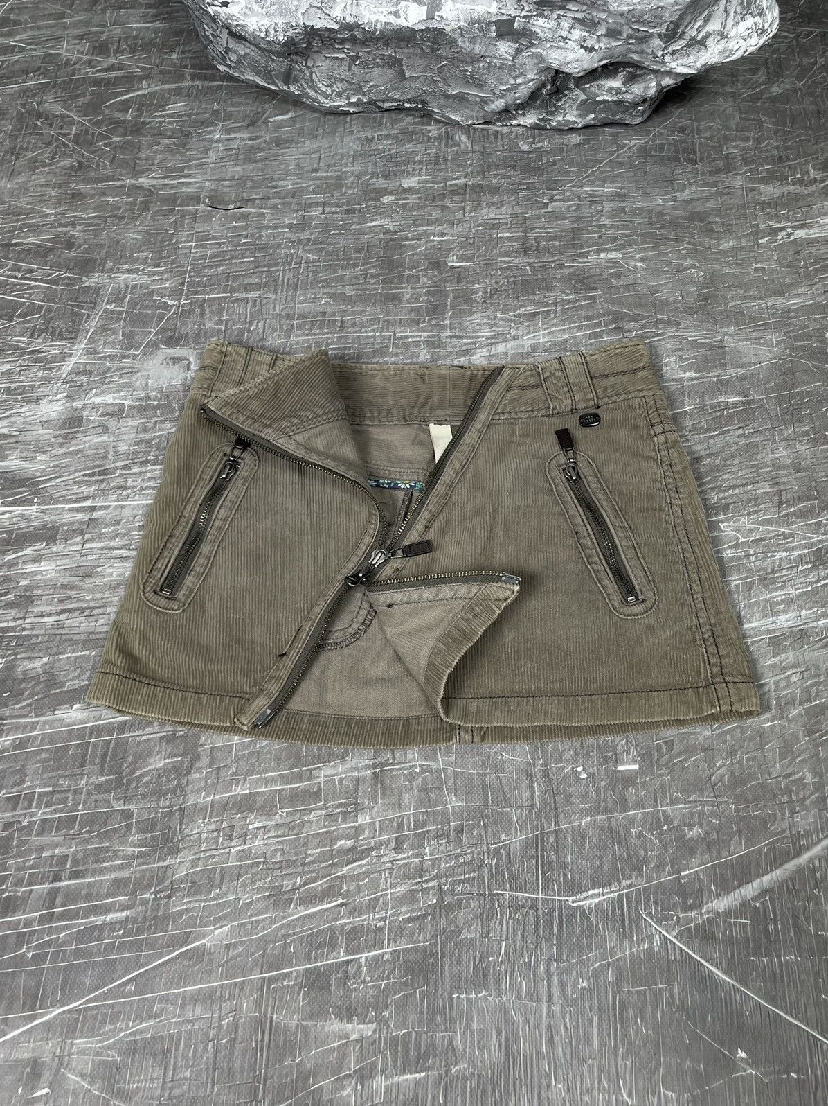 Hysteric Glamour × If Six Was Nine × Japanese Brand 2000s Y2K Asymmetrical Zip Mini Skirt Junya Watanabe Style Size 27" / US 4 / IT 40 - 1 Thumbnail