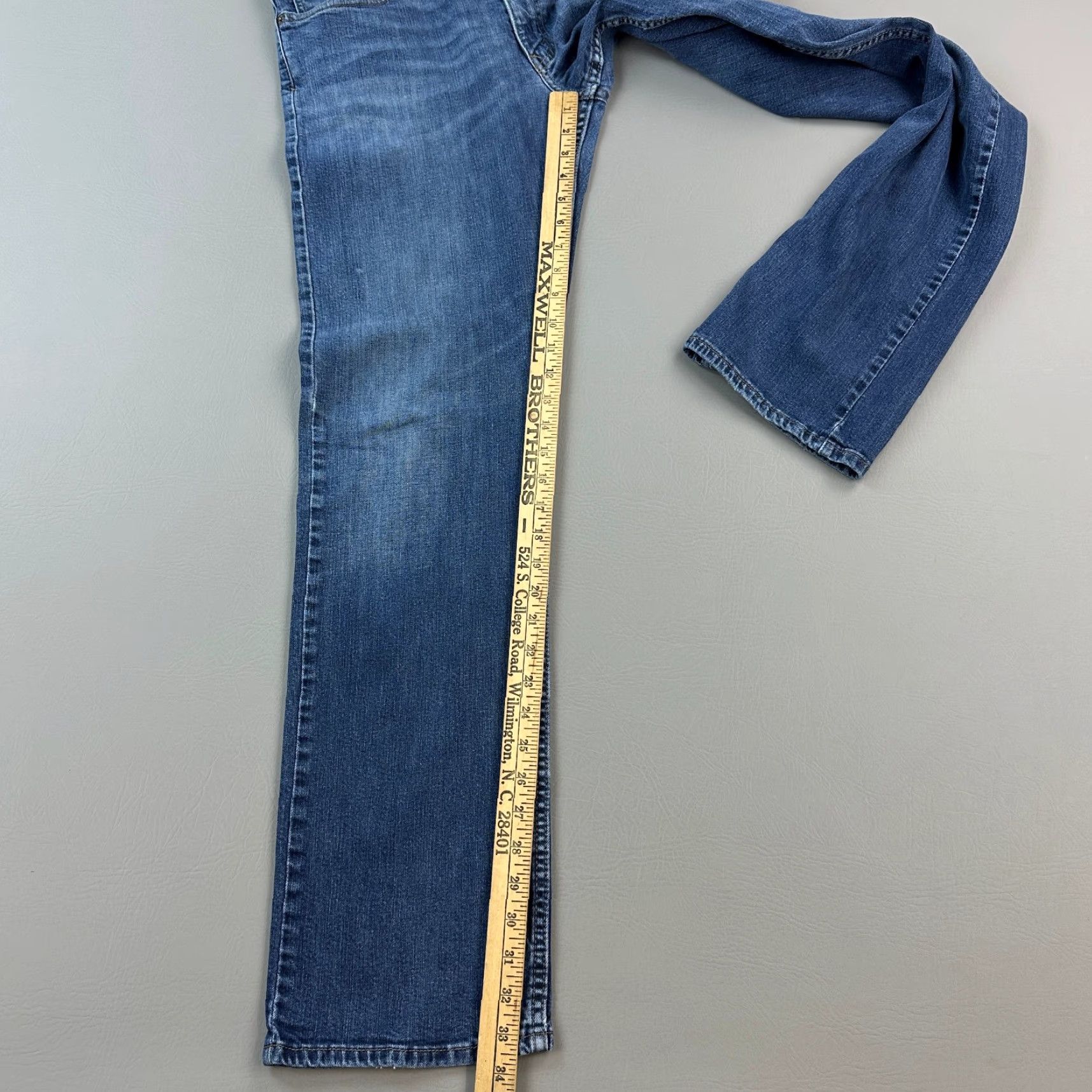 Levi's Levi's 514 Jeans Mens 34x34 Blue Dark Wash Denim Straight Fit Stretch Casual Size US 34 / EU 50 - 2 Thumbnail