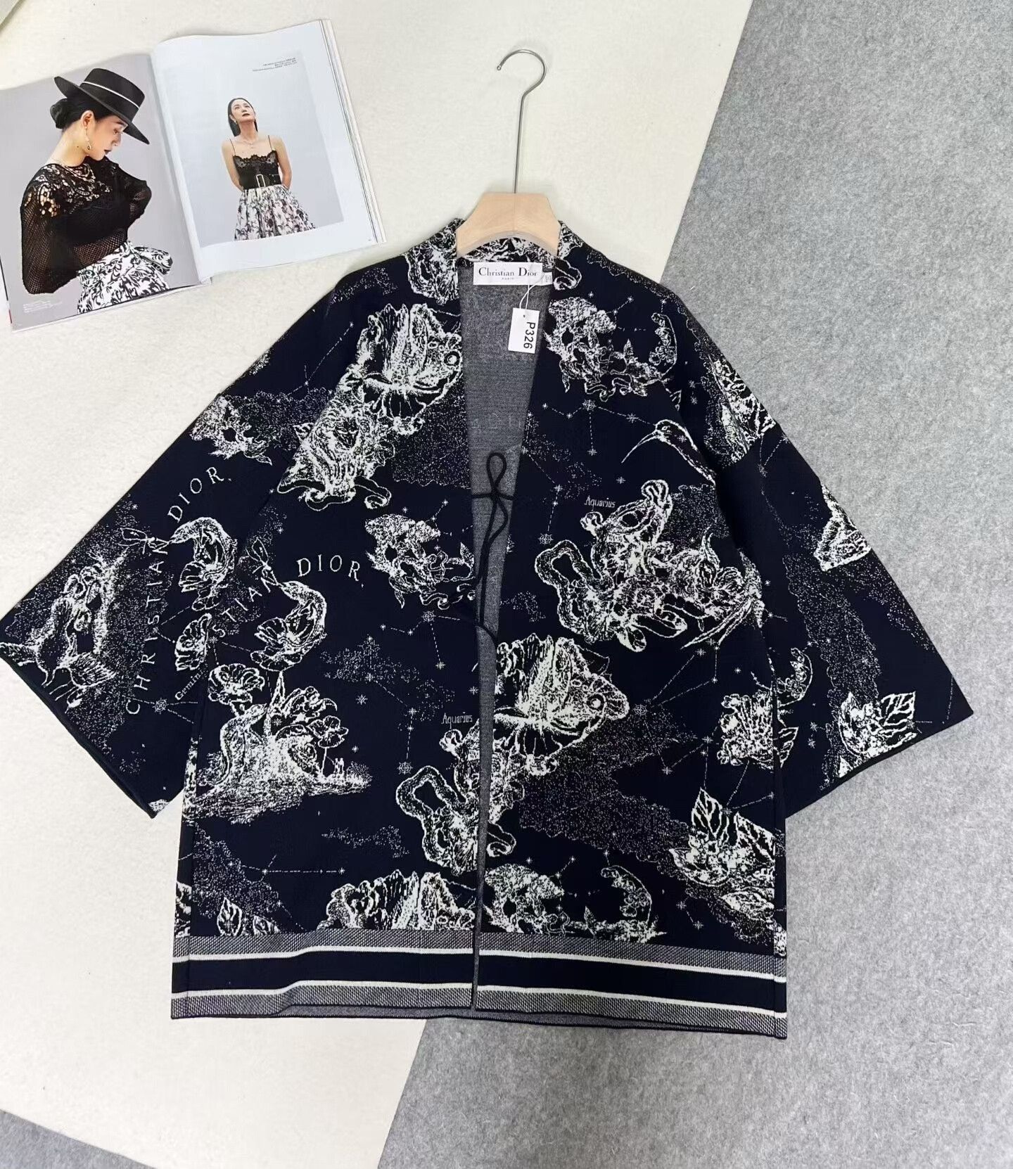 Dior Christian Dior Printed Cashmere Coat Size S / US 4 / IT 40 - 1 Thumbnail