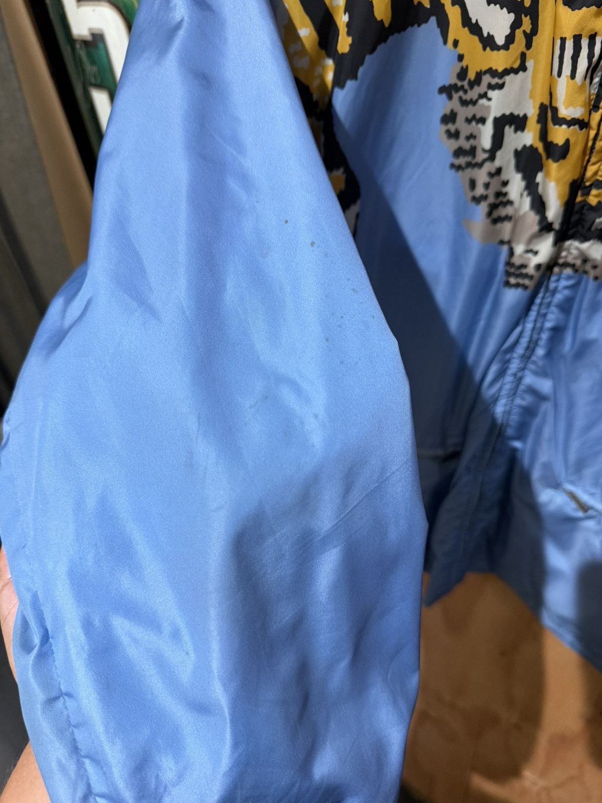 Gucci Gucci Tiger Stripe Windbreaker Size US L / EU 52-54 / 3 - 6 Thumbnail