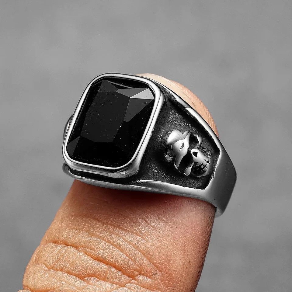 Jewelry Gothic Gem Stone Skull Ring Size ONE SIZE - 4 Thumbnail