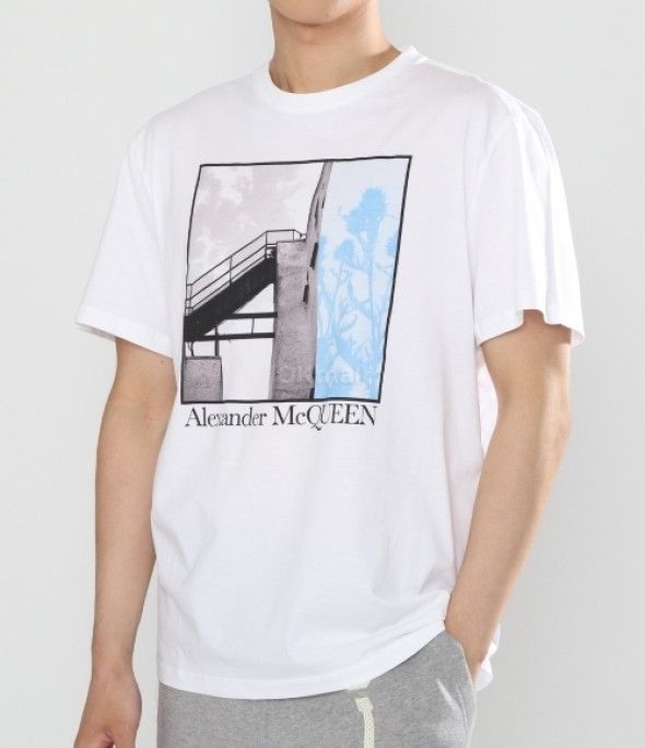 Alexander McQueen o1srvl11e0226 T-Shirt In White Size US M / EU 48-50 / 2 - 1 Thumbnail