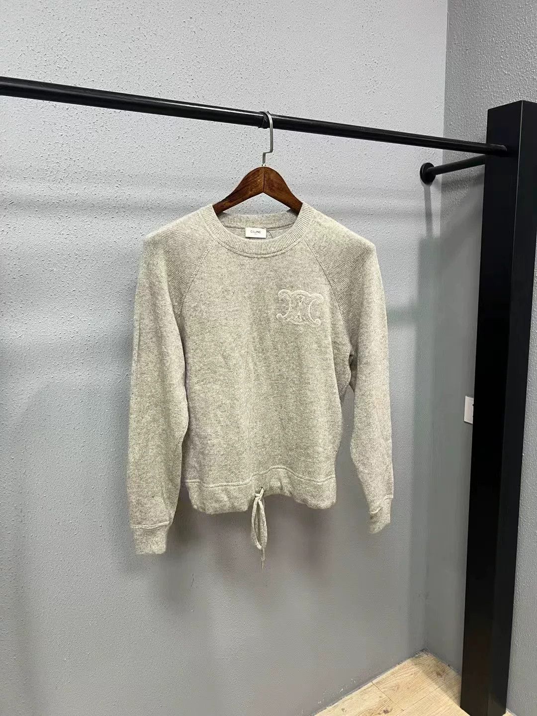 Celine Celine Oatmeal Logo Crew Neck Sweater Size XS / US 0-2 / IT 36-38 - 1 Thumbnail