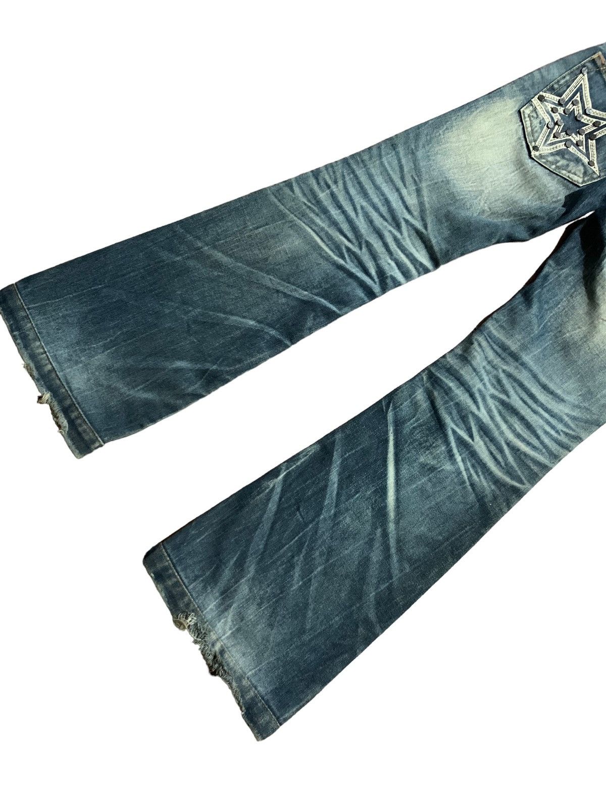 Le Grande Bleu (L.G.B.) Lolita studded star clawmark flared jeans Size US 28 / EU 44 - 3 Thumbnail