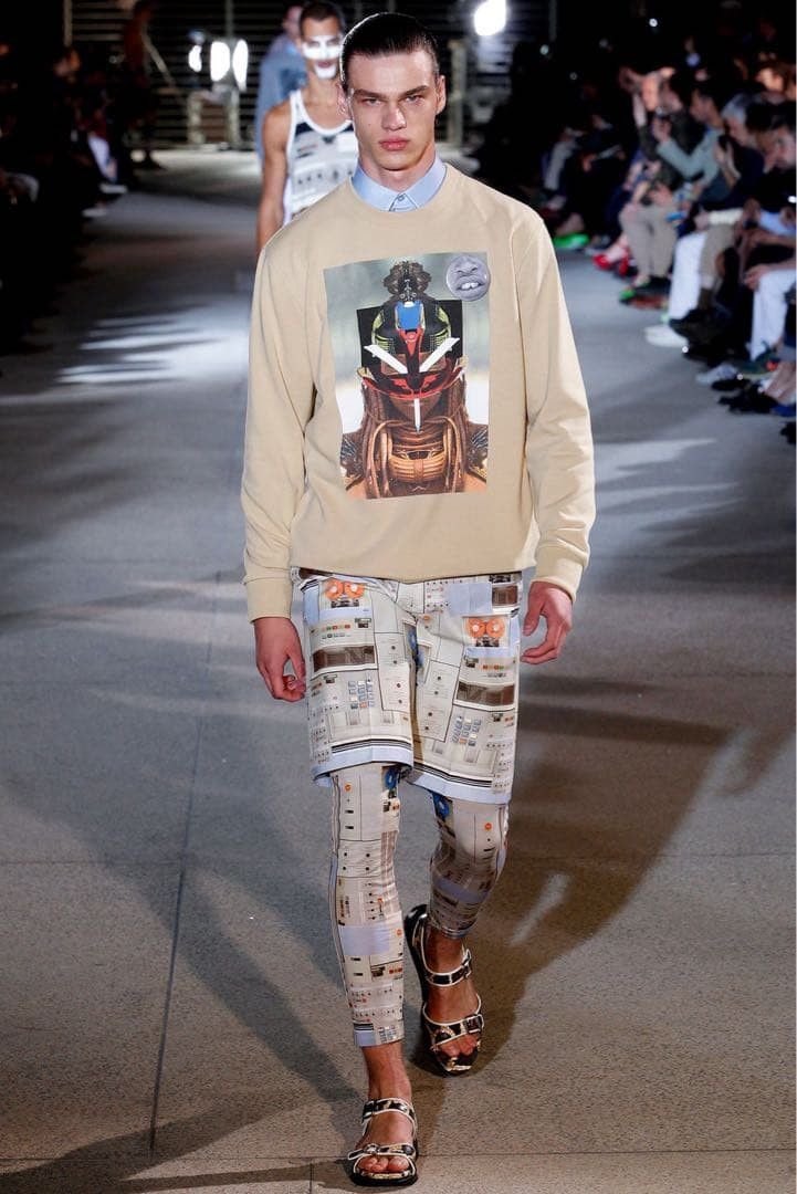 Givenchy Beige Runway Masai Print Oversized Sweatshirt Size US S / EU 44-46 / 1 - 6 Thumbnail