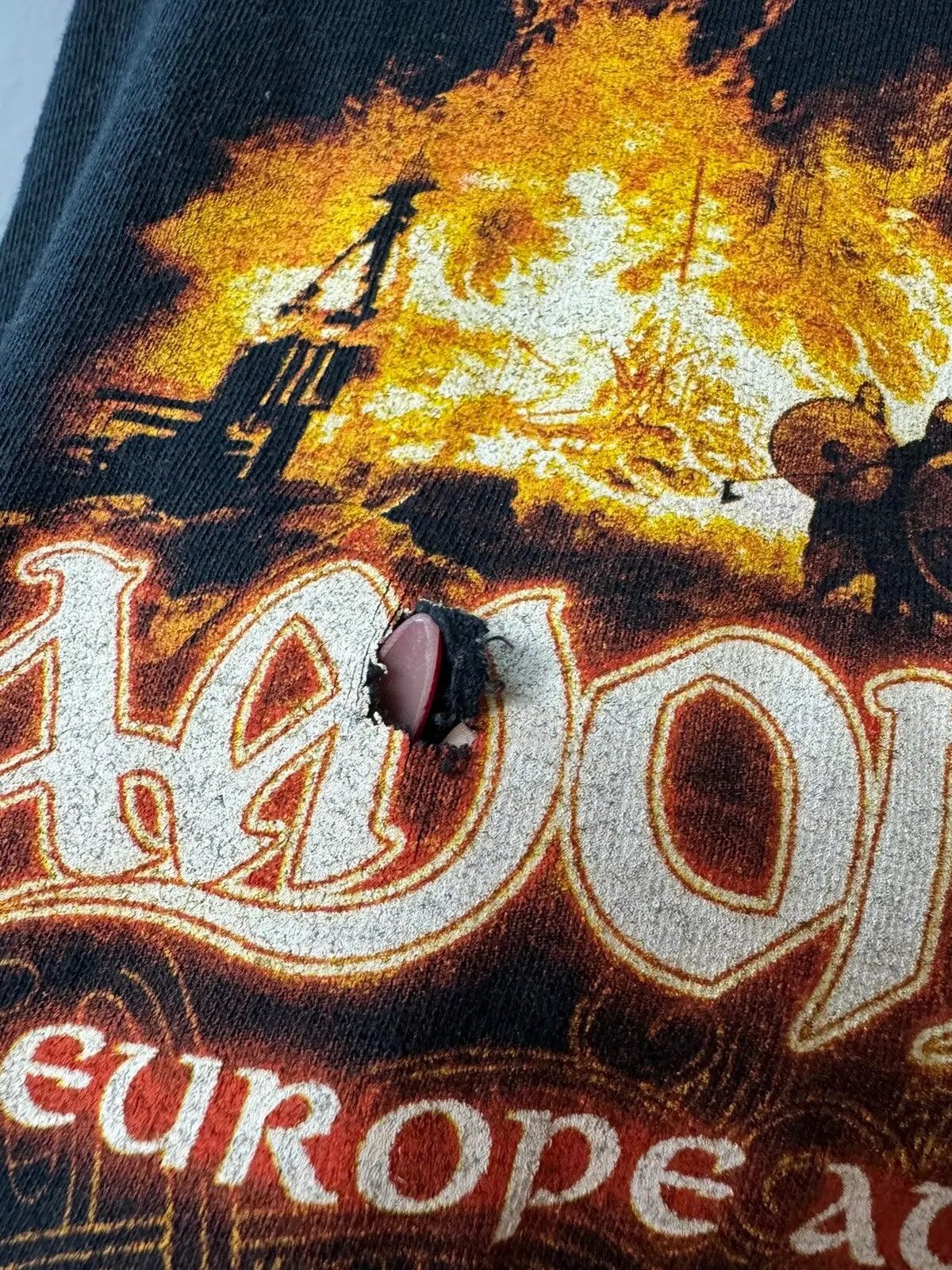 Band Tees 2011 Amon Amarth Tour Faded Paint Splattered Distressed Tee Size US M / EU 48-50 / 2 - 9 Thumbnail