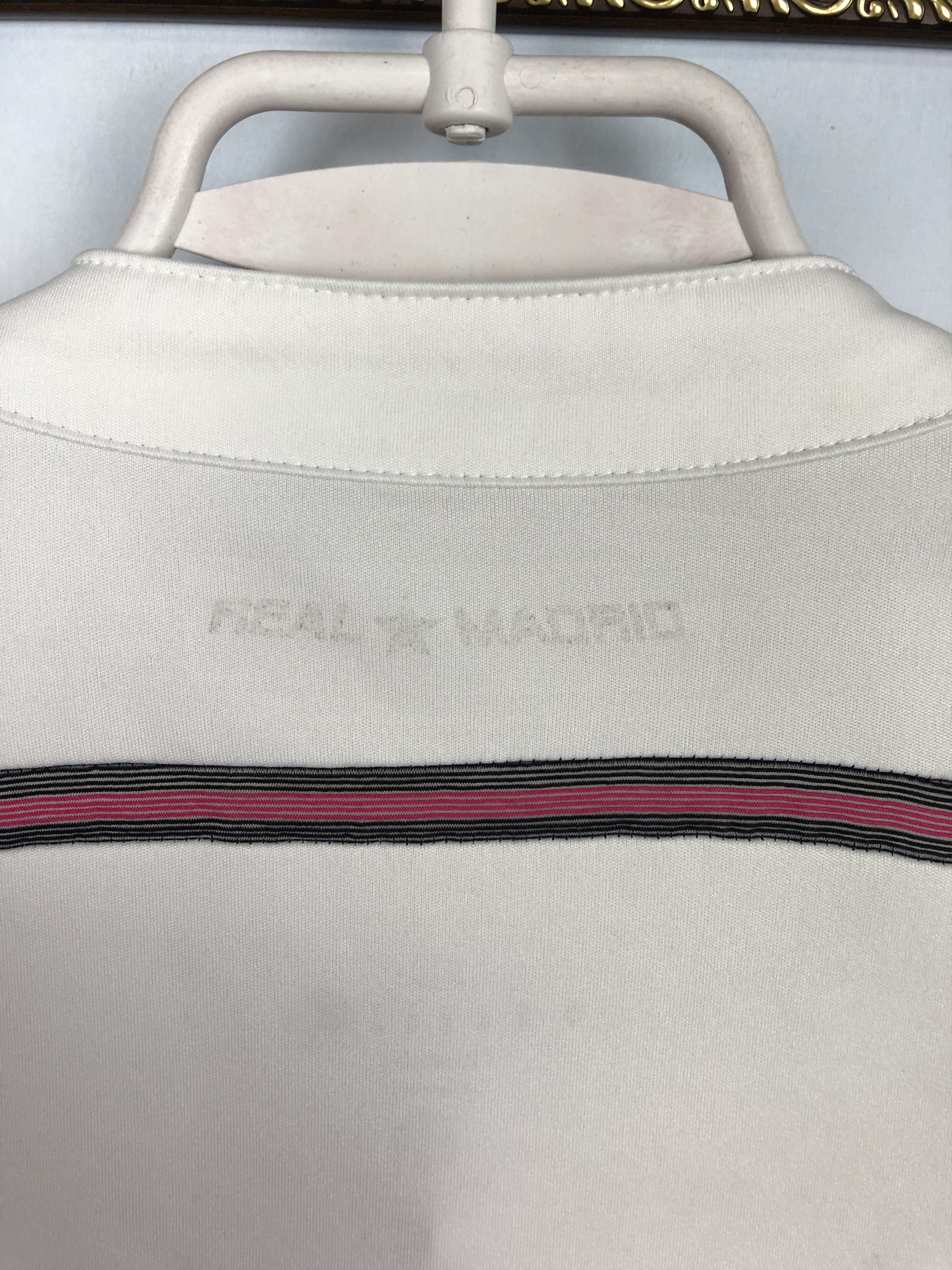Adidas Real Madrid football shirt 2014 Soccer Long Sleeve Jersey Size US M / EU 48-50 / 2 - 18 Thumbnail