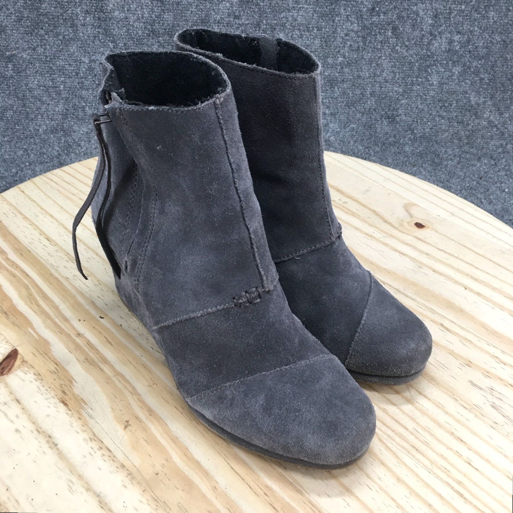Toms TOMS Boots Women’s Ankle Bootie Gray Wedge Heel Side Zip Round Toe Casual Boots 10 US Size US 10 / IT 40 - 3 Thumbnail