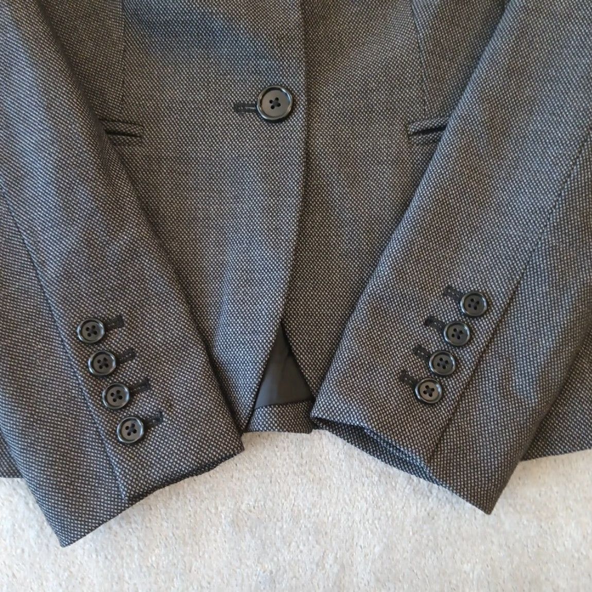 Banana Republic Banana Republic Blazer Womens 2 Gray Geometric Long Sleeve Two Button Lined Notch Lapel Four-Button Single-Breasted Pant Suit XSXX? Size XS / US 0-2 / IT 36-38 - 4 Thumbnail
