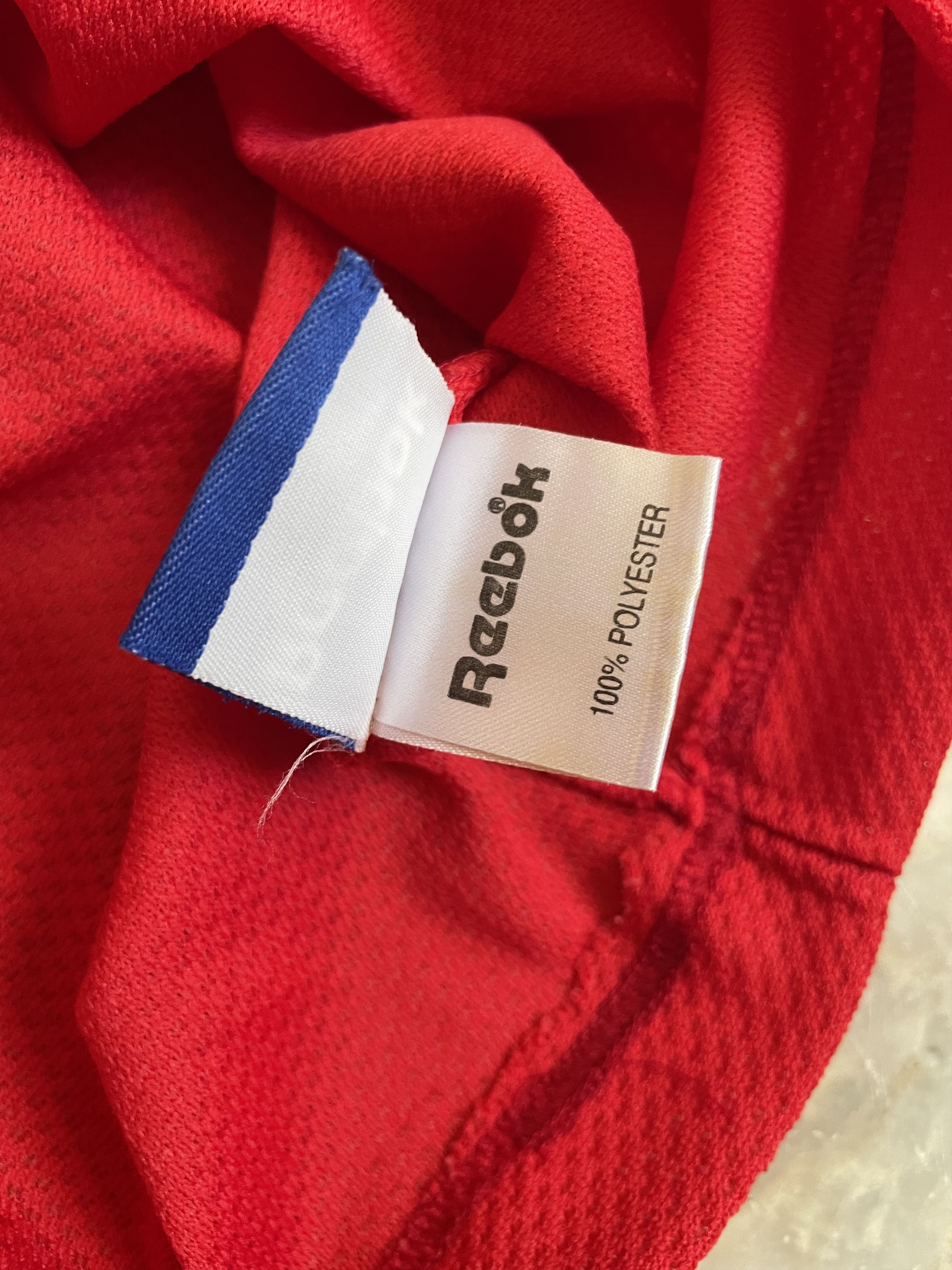 Reebok × Vintage Reebok Liverpool 1998-2000 home vintage soccer jersey Size US M / EU 48-50 / 2 - 5 Thumbnail