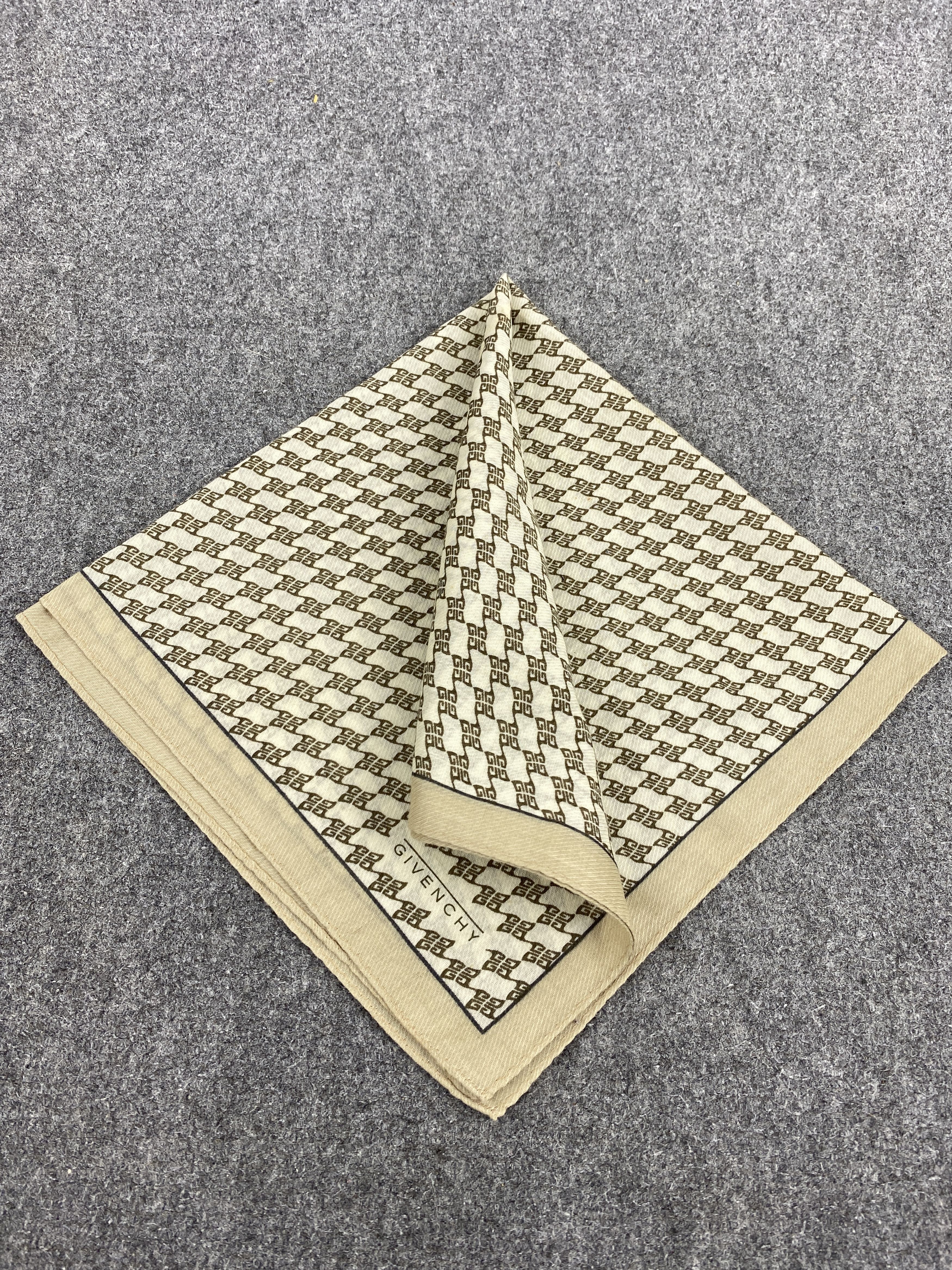 Givenchy Vintage Givenchy Handkerchief / Neckerchief KT0289 Size ONE SIZE - 3 Thumbnail