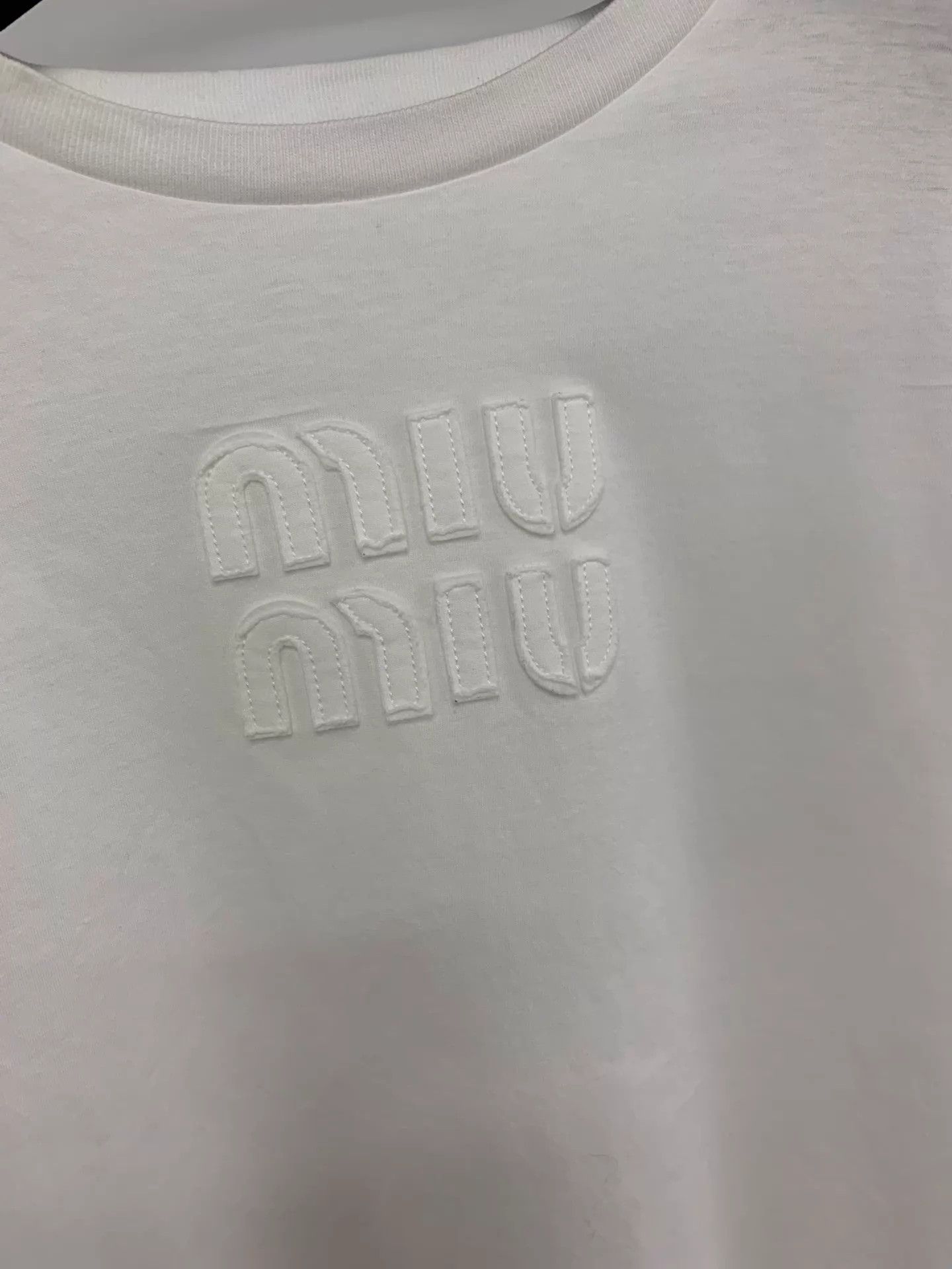 Miu Miu MIU MIU White Large Logo Short Sleeve Tee M (New) Size M / US 6-8 / IT 42-44 - 2 Thumbnail