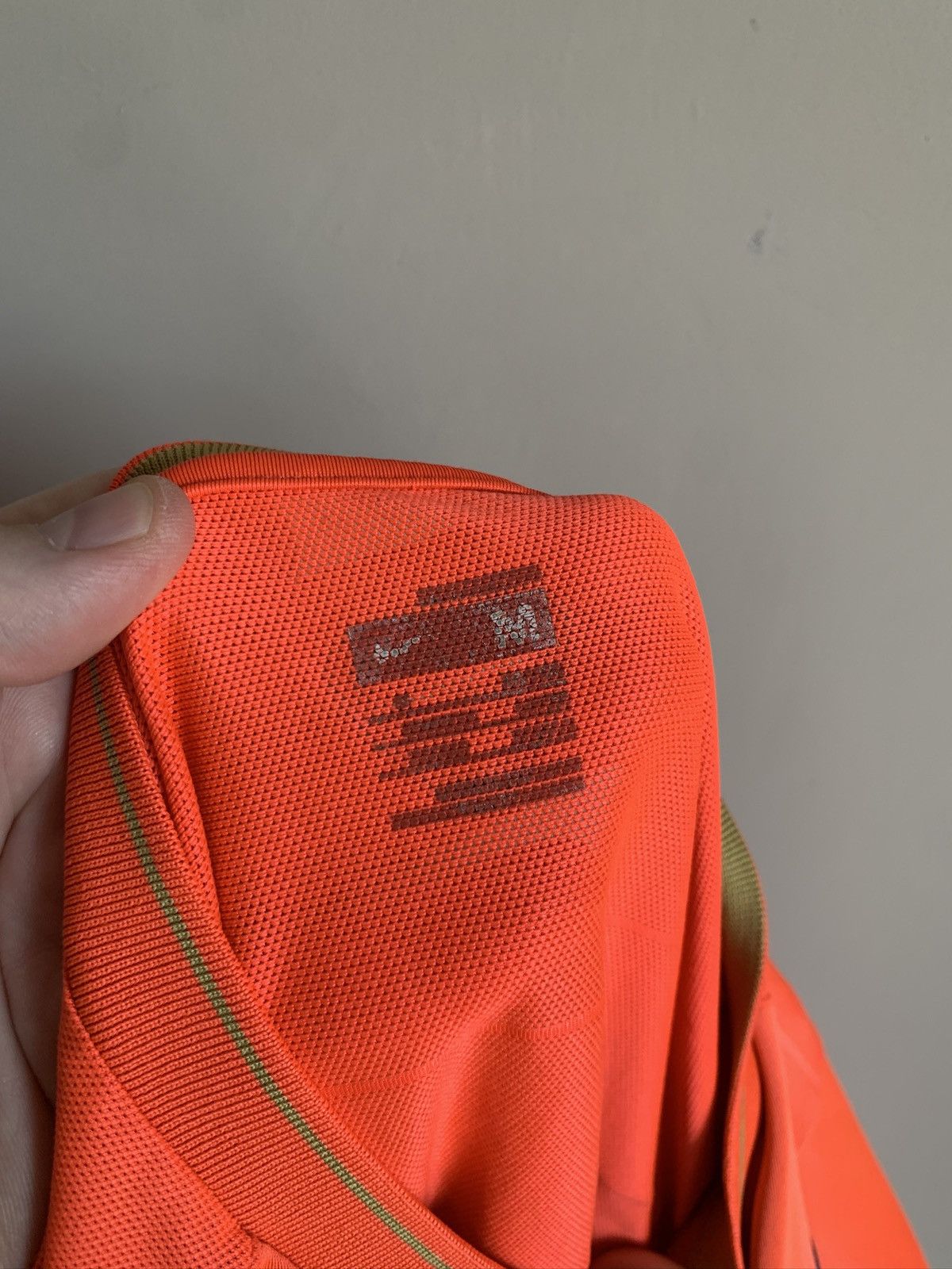 Nike Barcelona 2008 Training Football Shirt Nike Orange Soccer M Size US M / EU 48-50 / 2 - 14 Thumbnail