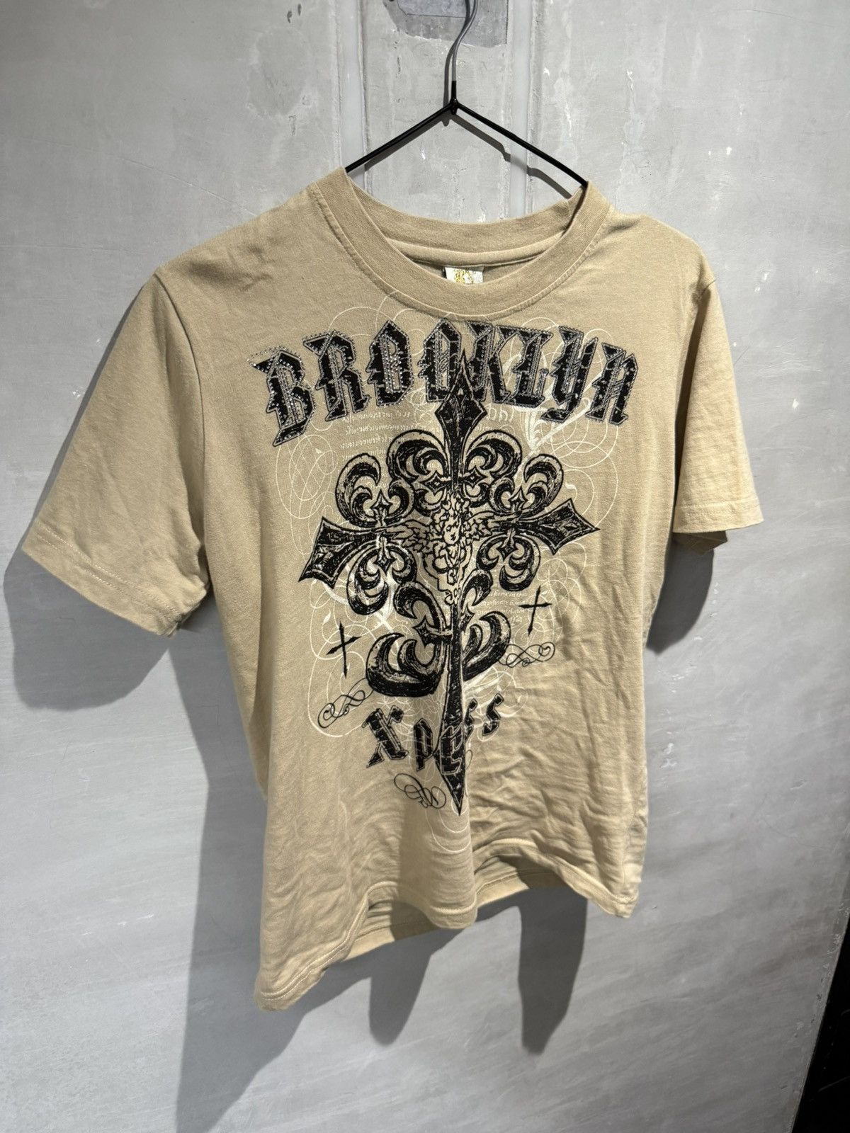 Brooklyn Xpress Y2K Vintage Brooklyn Xpress Rhinestones Tattoo Tshirt Size US M / EU 48-50 / 2 - 1 Thumbnail