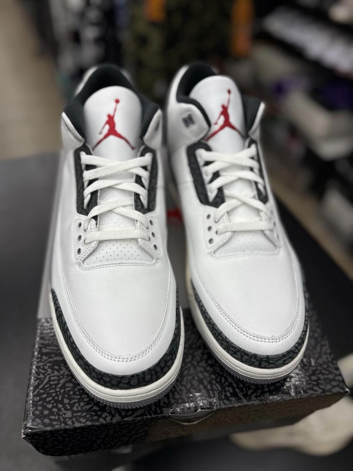 Nike Size 17 Nike Air Jordan 3 Retro Summit White Fire Red Mens Size US 15 / EU 48 - 4 Thumbnail