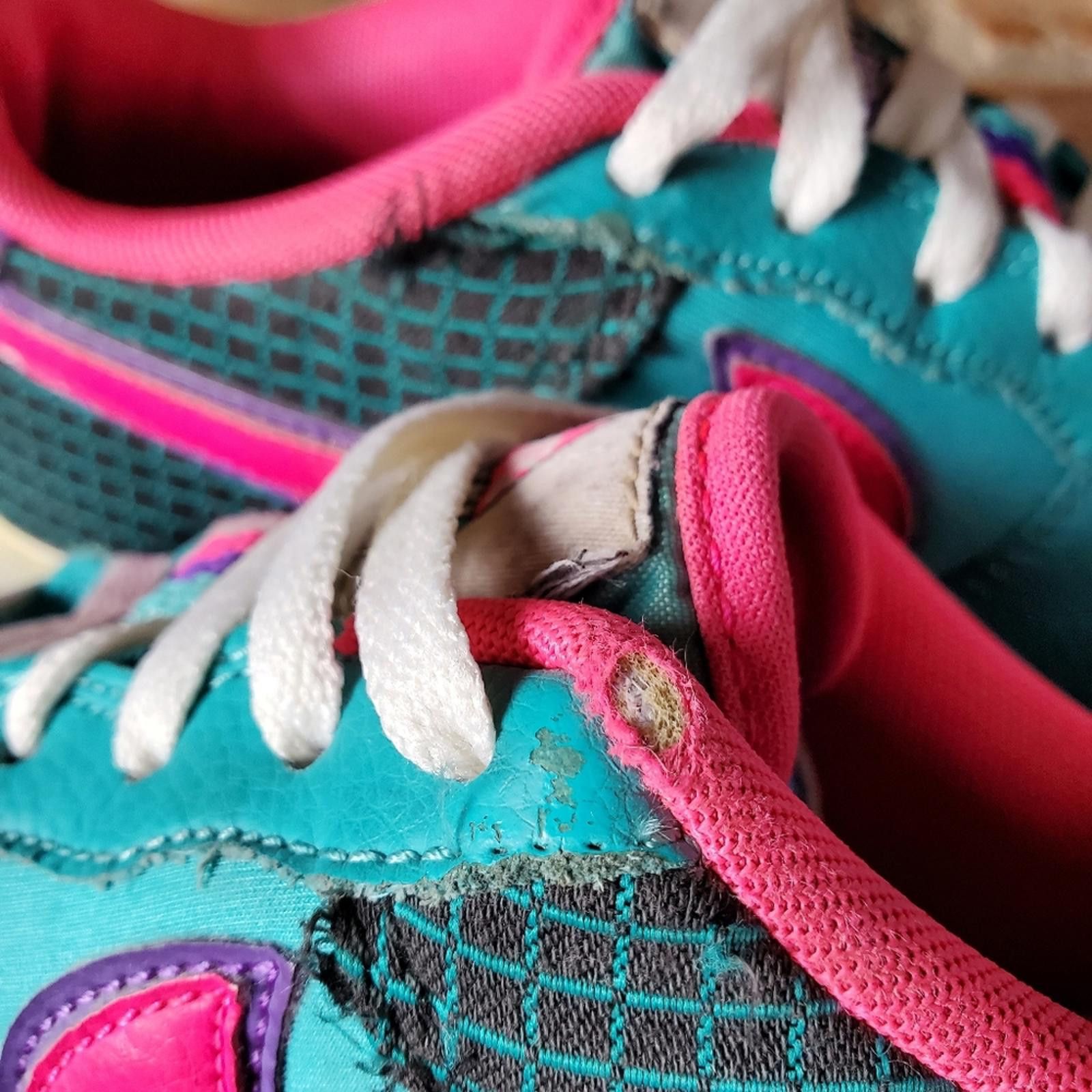 Nike Nike Teal and Pink Athletic Shoes Size US 6.5 / IT 36.5 - 2 Thumbnail