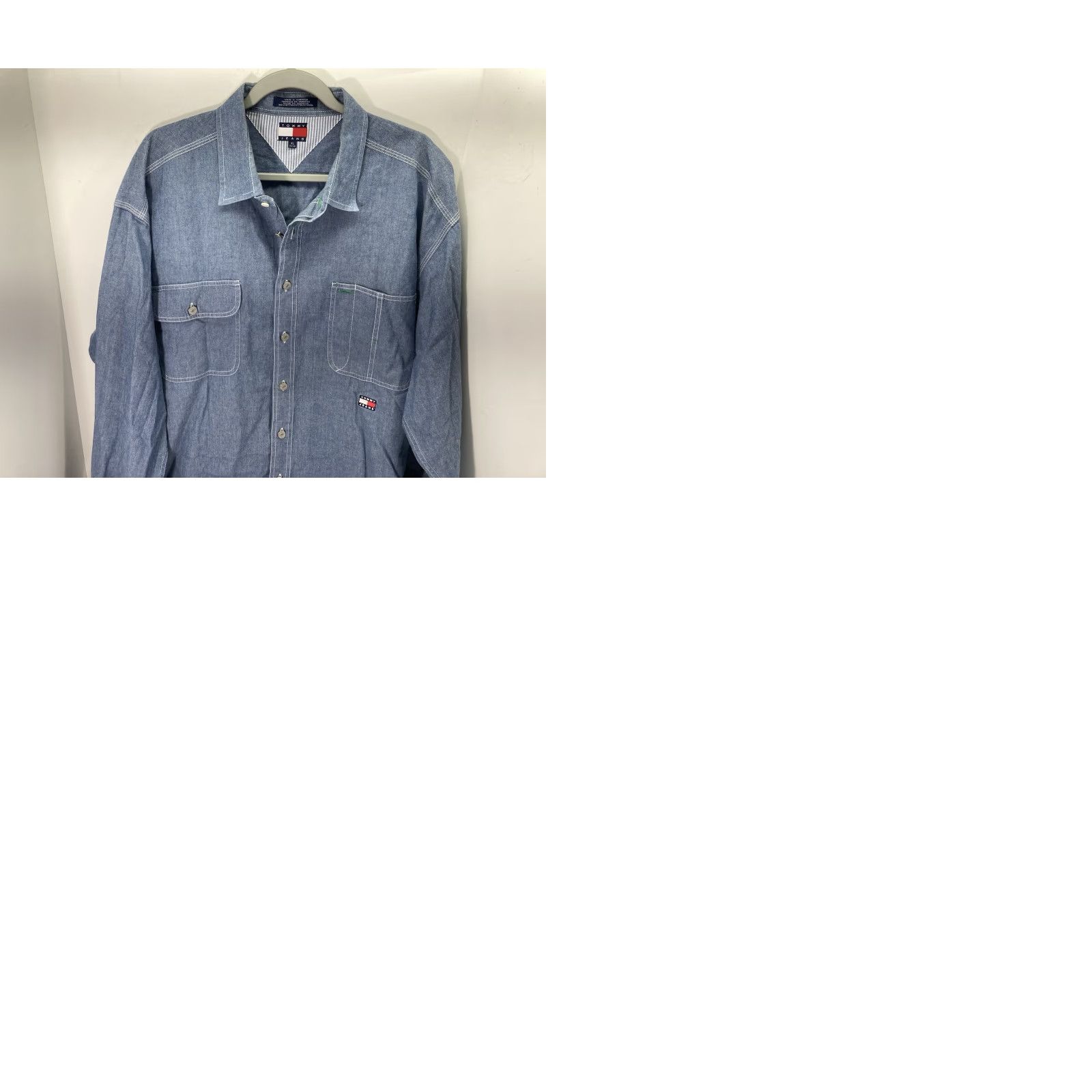 Tommy Hilfiger VINTAGE Tommy Hilfiger Chambray Shirt Men XL Blue Metal Button Long Sleeve Shirt Adjustable Oversized 27x32 Mens Size US XL / EU 56 / 4 - 9 Thumbnail