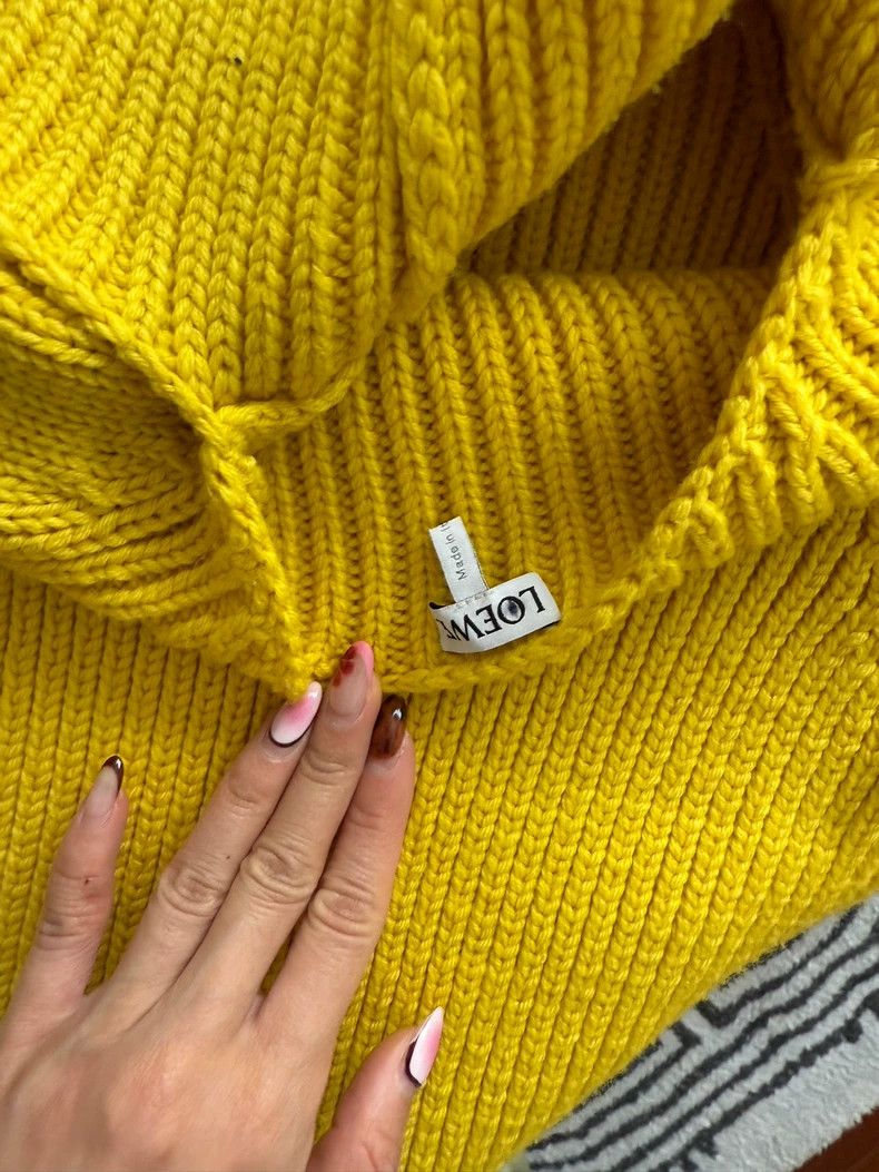 Loewe LOEWE woollen sweater, Size XS / US 0-2 / IT 36-38 - 5 Thumbnail