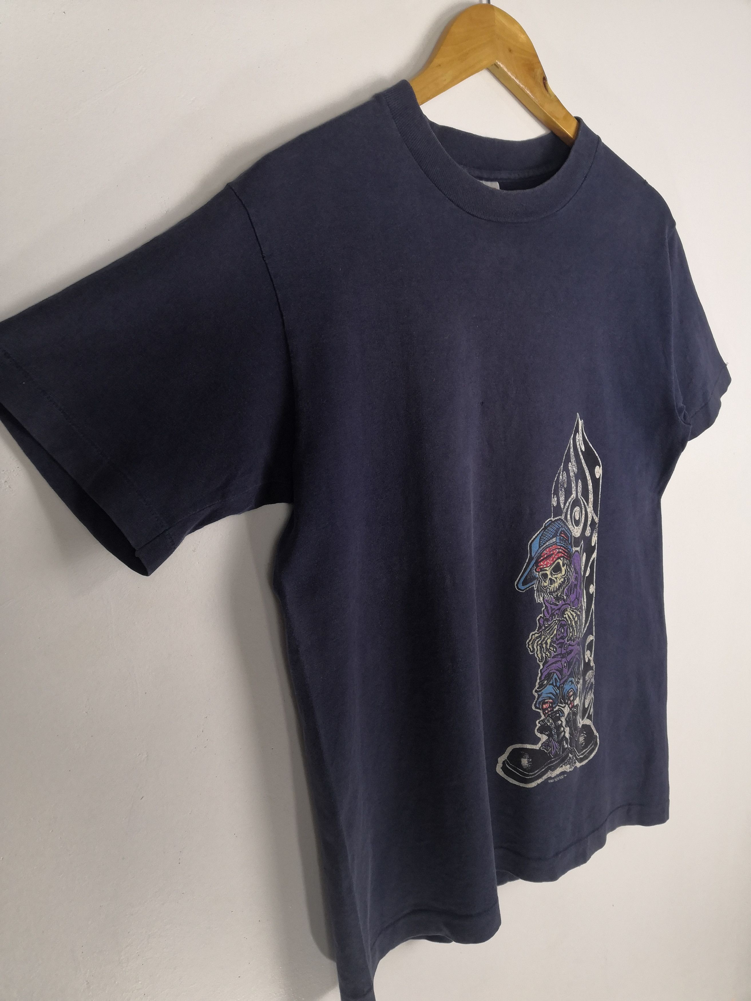 Vintage Vintage 90s Skate Punk Raw Sewage Mickey Skull T-Shirt Size US M / EU 48-50 / 2 - 5 Thumbnail
