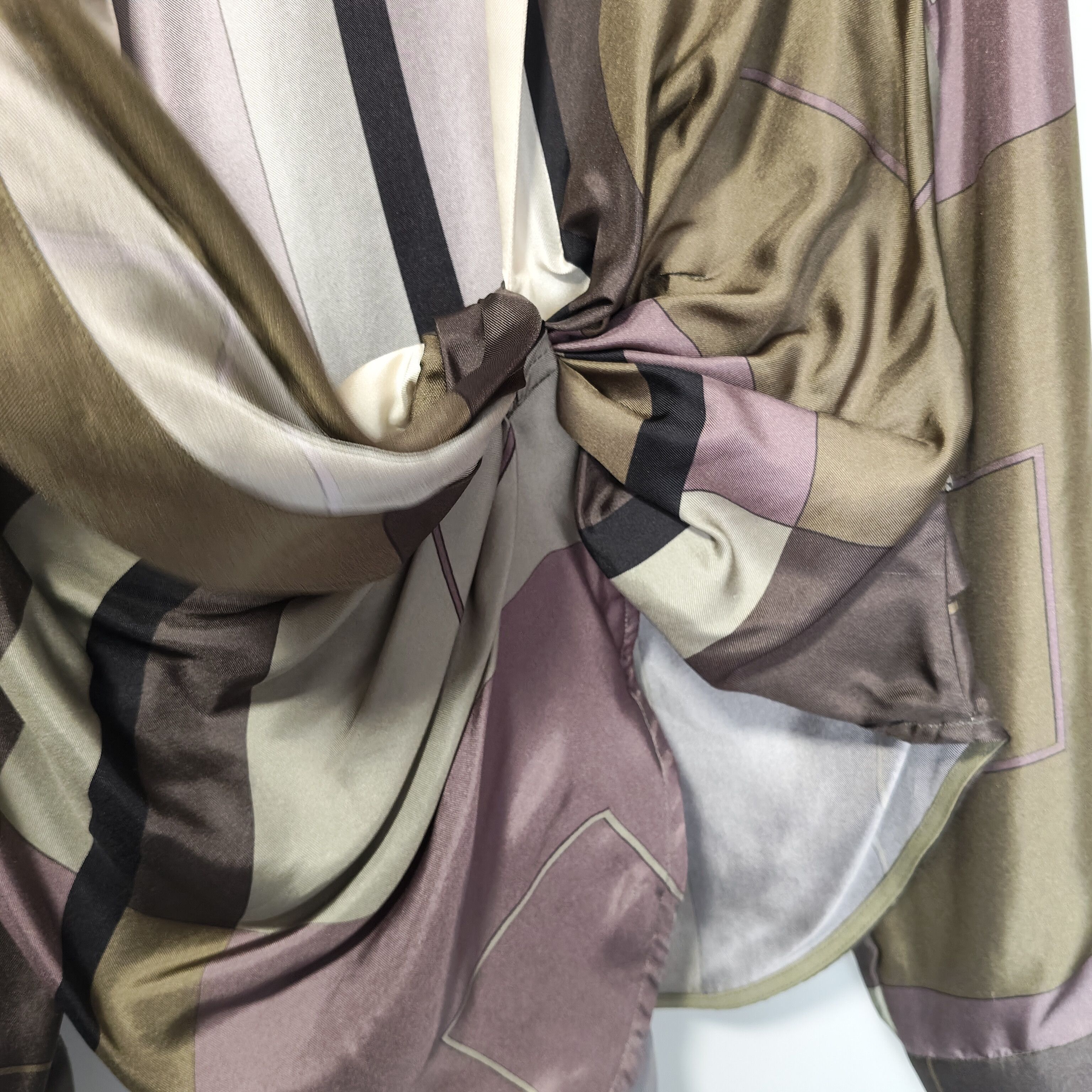 Jacquemus Bahia silk shirt Size XS / US 0-2 / IT 36-38 - 6 Thumbnail