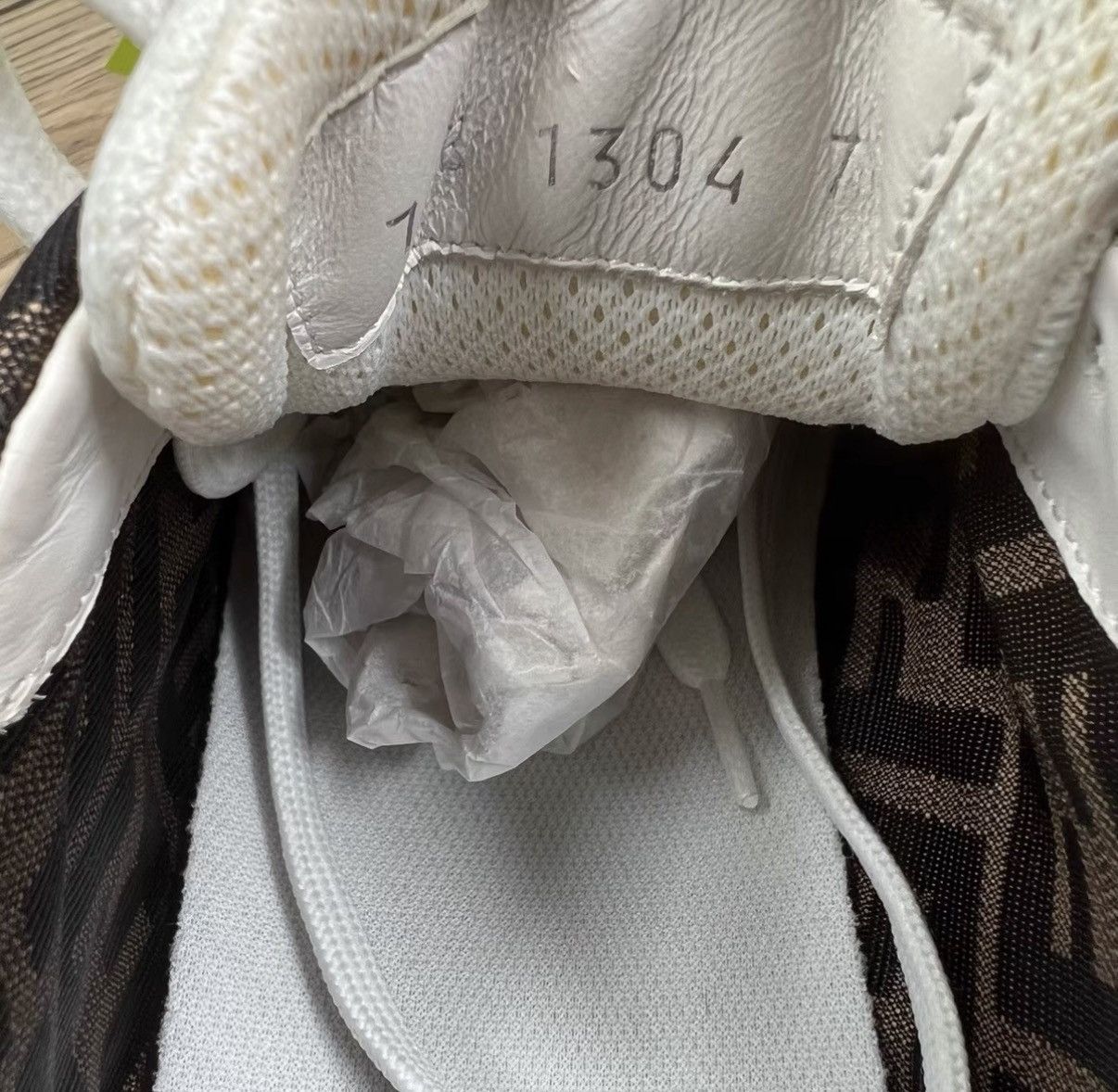 Fendi Fendi White Brown-Tail Sneakers J41 Size US 8 / EU 41 - 7 Thumbnail