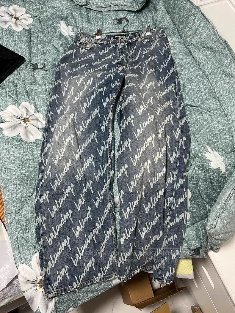 Balenciaga Balenciaga size S Cursive Bullet Train Denim Pants Size US 27 - 2 Thumbnail