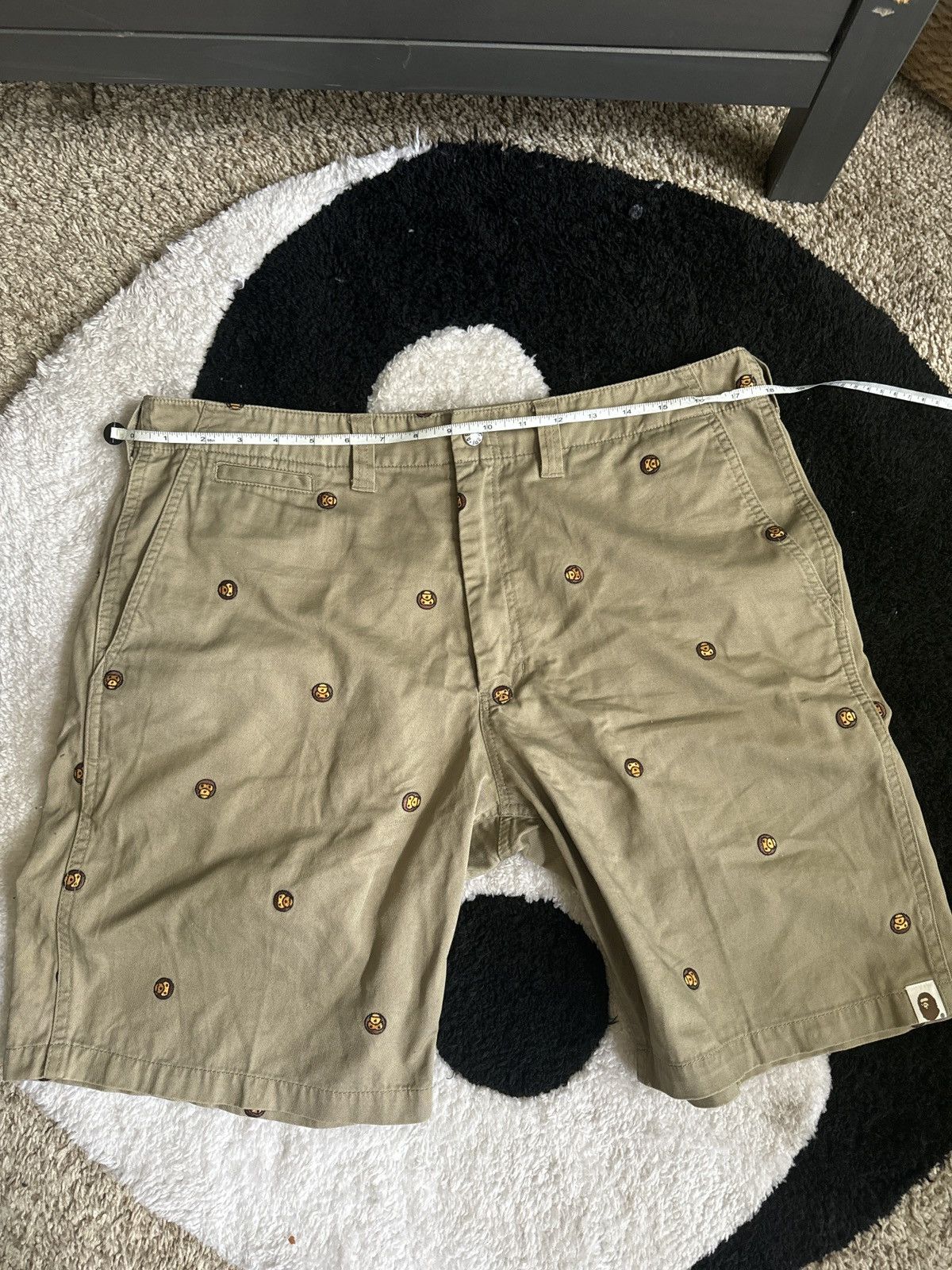 Bape Rare Bape khaki shorts Size US 34 / EU 50 - 1 Thumbnail