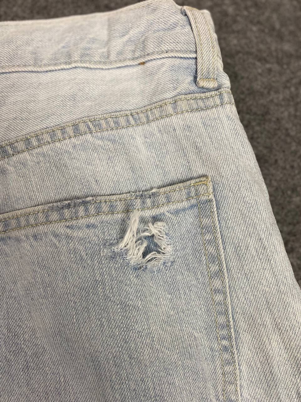 Japanese Brand uniqlo lightwash distressed denim Size US 32 / EU 48 - 4 Thumbnail