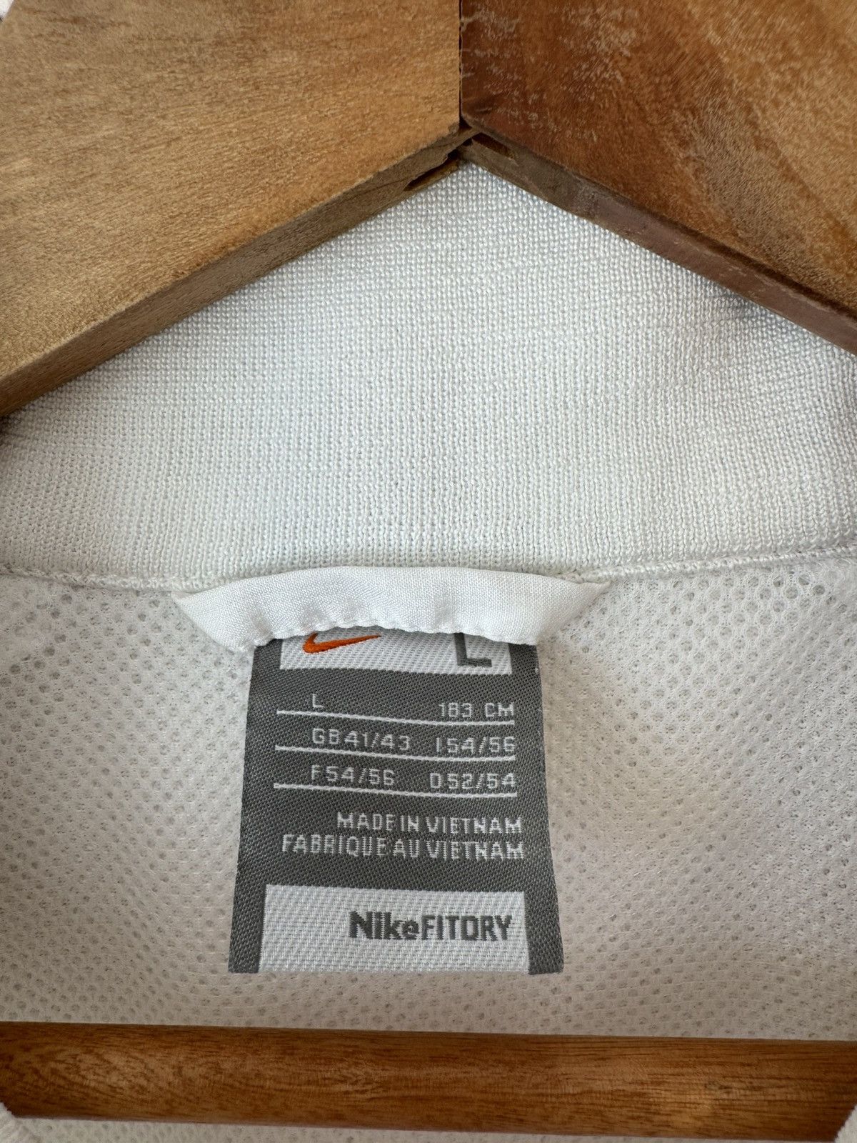 Nike Vintage Nike Zip Transformer Track Jacket White Tracksuit Size US L / EU 52-54 / 3 - 14 Thumbnail