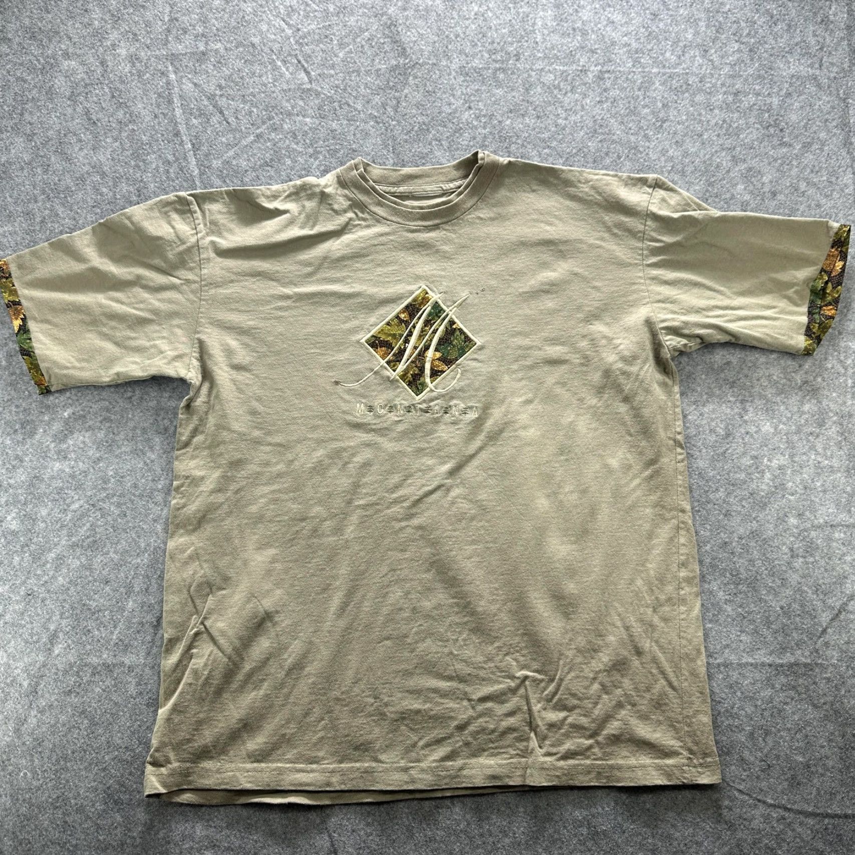 Vintage Montana Shirt Mens Large Tan Mosaic Graphic Camo Trim Outdoors Nature Tee Size US L / EU 52-54 / 3 - 2 Thumbnail
