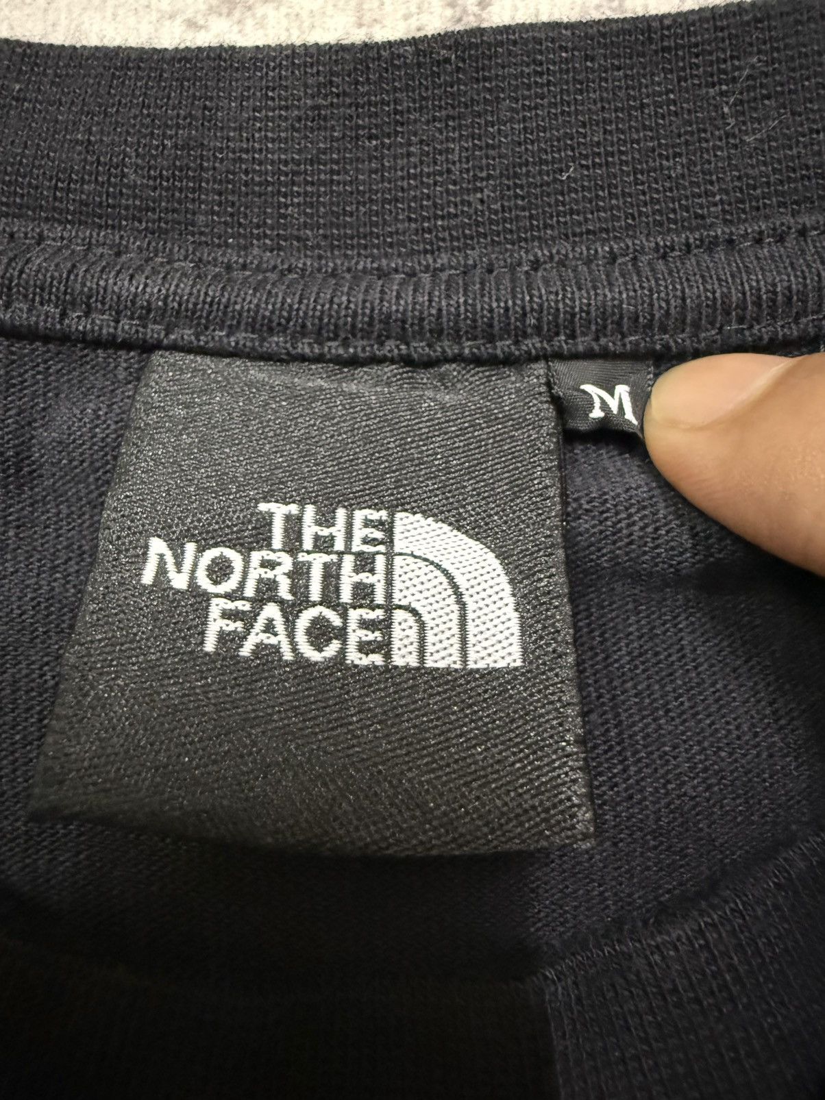 The North Face The North Face Emroidery Small Logo Longsleeve Outdoor Shirt Size US M / EU 48-50 / 2 - 5 Thumbnail