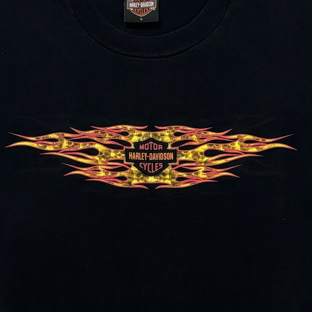 Harley Davidson Vintage Harley Flame Shirt 90s Faded Center Logo Fire Large Size US L / EU 52-54 / 3 - 2 Thumbnail
