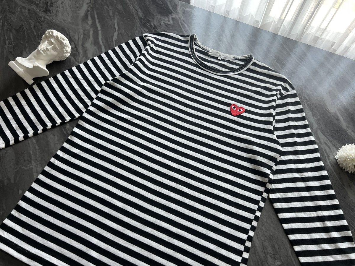 Comme des Garcons Comme Des Garcons : Play Black White Stripe Long Sleeve Size US L / EU 52-54 / 3 - 1 Thumbnail