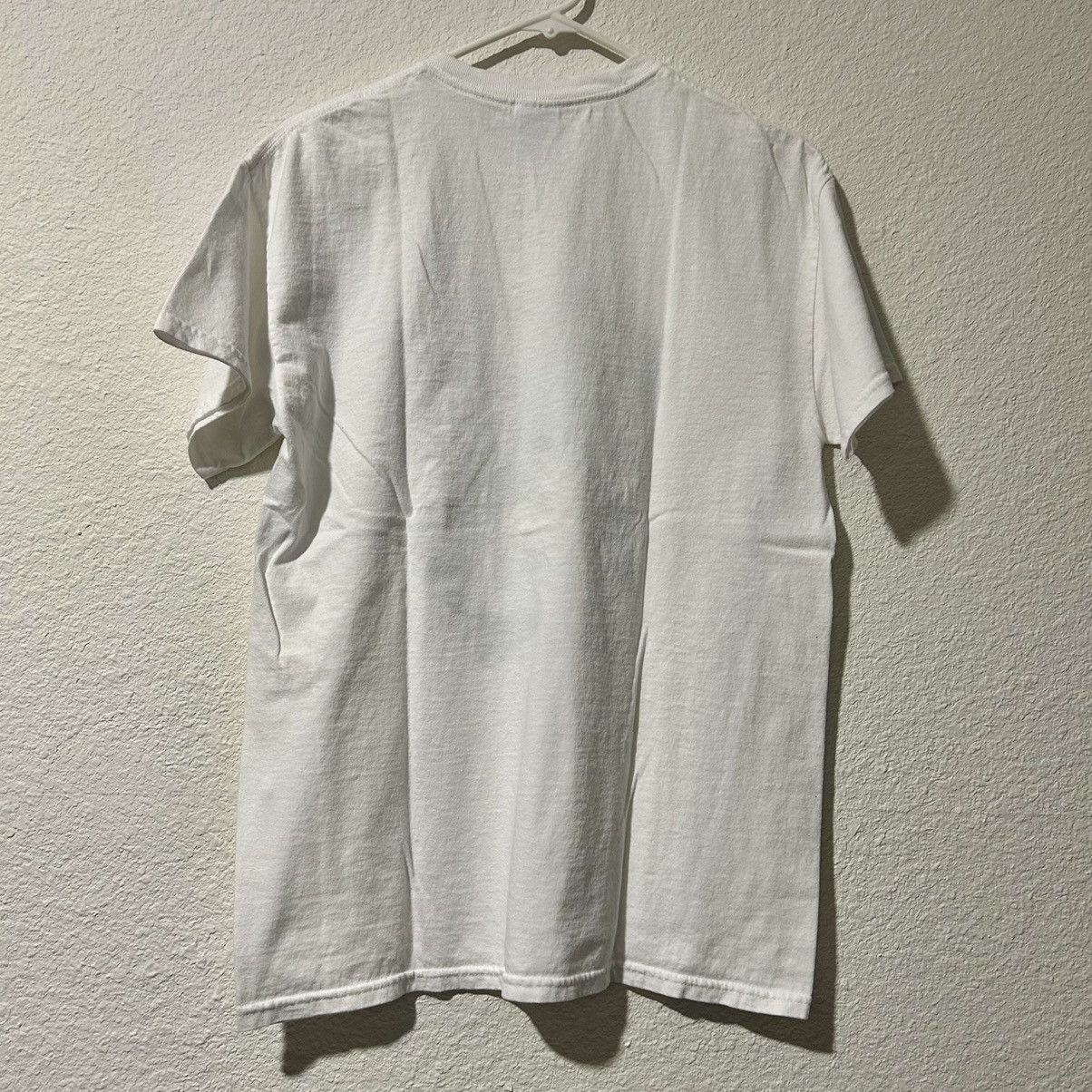 Gildan × Vintage Vintage Italy Gildan White T-Shirt Men’s Medium Size US M / EU 48-50 / 2 - 4 Thumbnail
