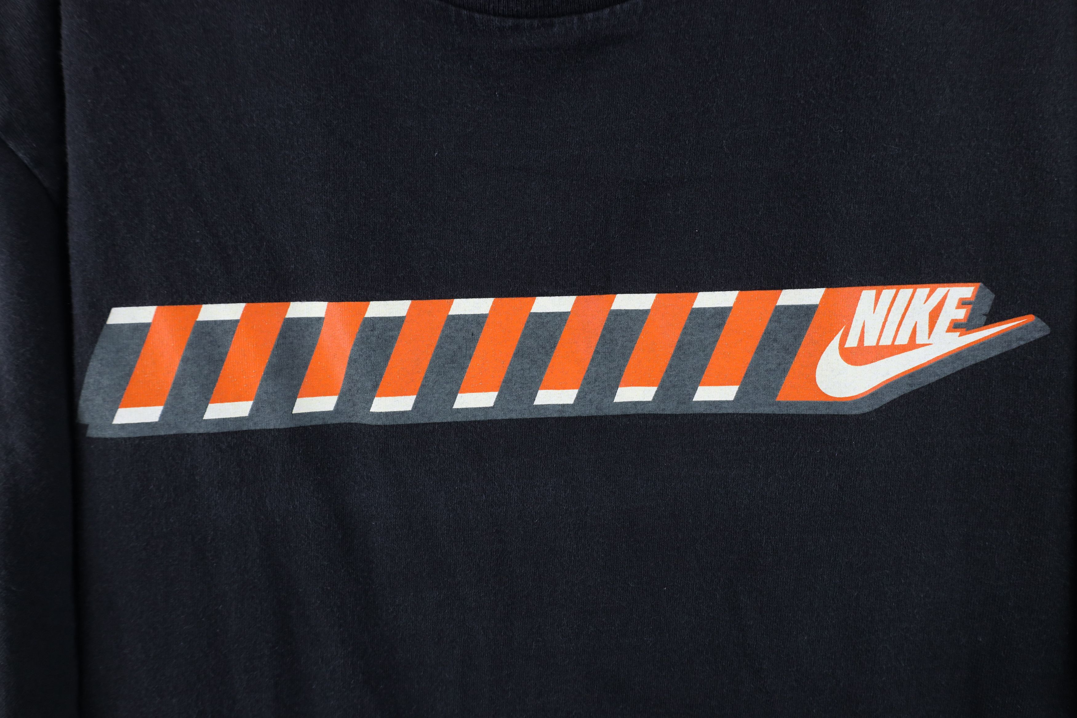 Nike Vintage Y2K Nike Mini Swoosh Block Letter T-Shirt Black Size US XL / EU 56 / 4 - 4 Thumbnail