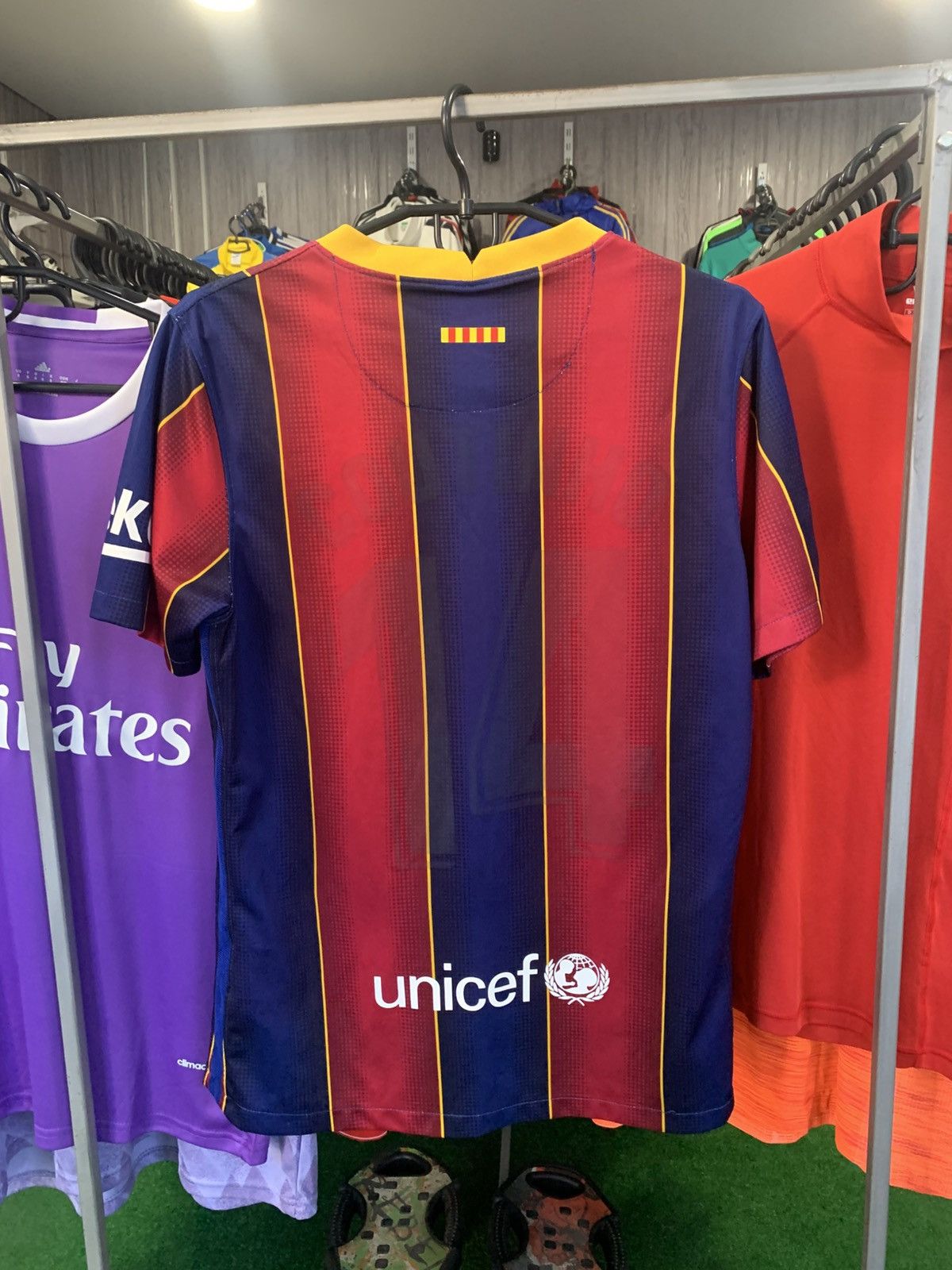 Nike × Vintage Barcelona 2020 2021 Home Nike Football Soccer Jersey Size M Size US S / EU 44-46 / 1 - 2 Thumbnail