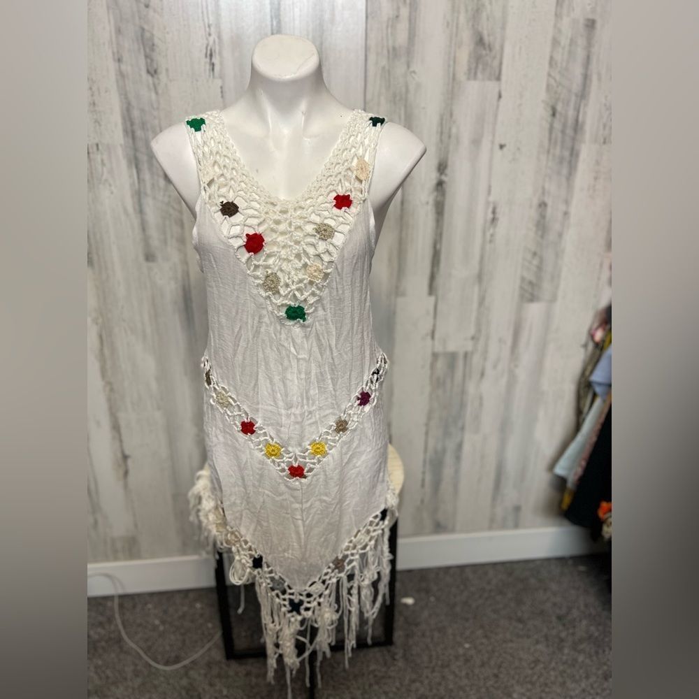 Other Boho Cream Crochet Floral Trim Asymmetrical Fringe Handkerch Size ONE SIZE - 1 Thumbnail