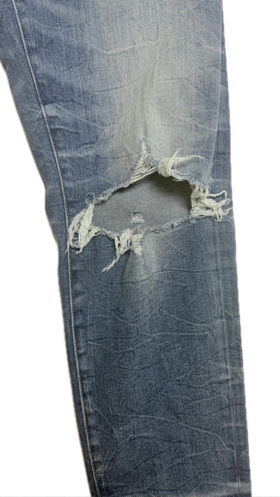 Amiri Amiri distressed blue jeans Size US 34 / EU 50 - 2 Thumbnail