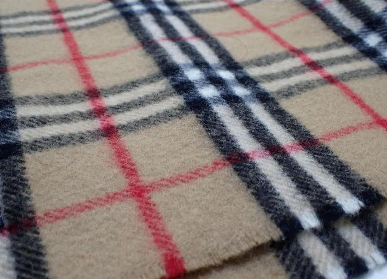 Burberry Burberrys Beige Lambswool Scarf – Vintage - Made in England Size ONE SIZE - 7 Thumbnail