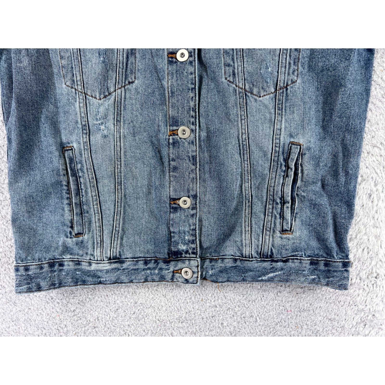 Vintage VINTAGE Wild Fable Jacket Women S Denim Distressed Button Up Trucker Blue 80s 90s Casual Mens? Mujeres Wait. Size S / US 4 / IT 40 - 5 Thumbnail