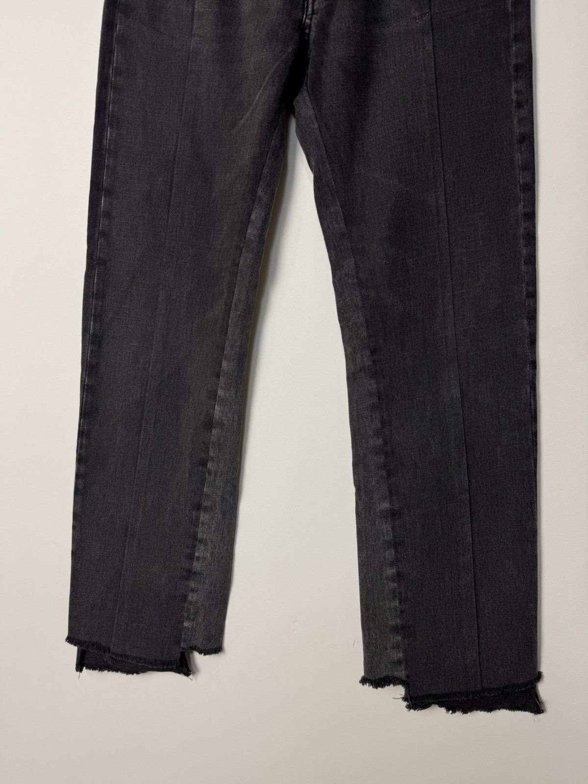 Maison Margiela Maison Margiela Black Deconstructed Hybrid Jeans Line 1 Size 27" / US 4 / IT 40 - 4 Thumbnail